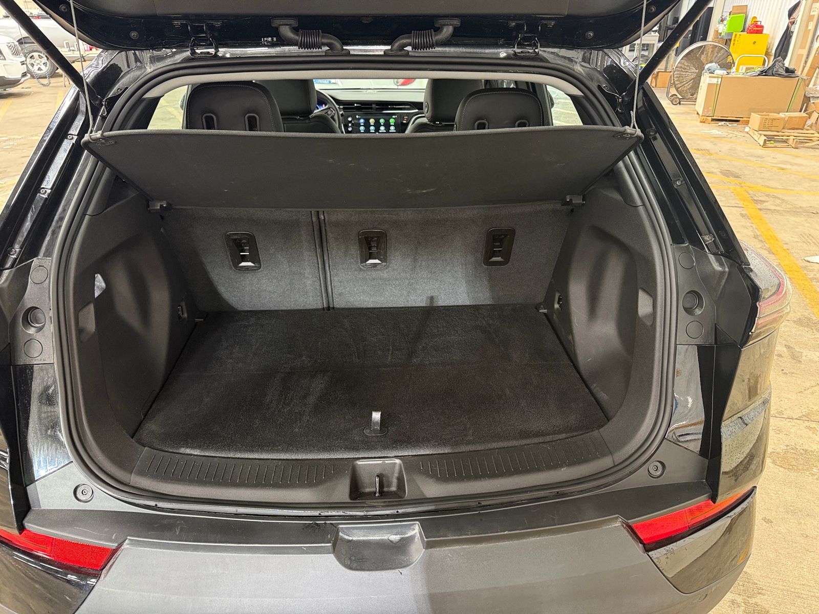 Thumbnail: 2023 Chevrolet Bolt EUV - 6