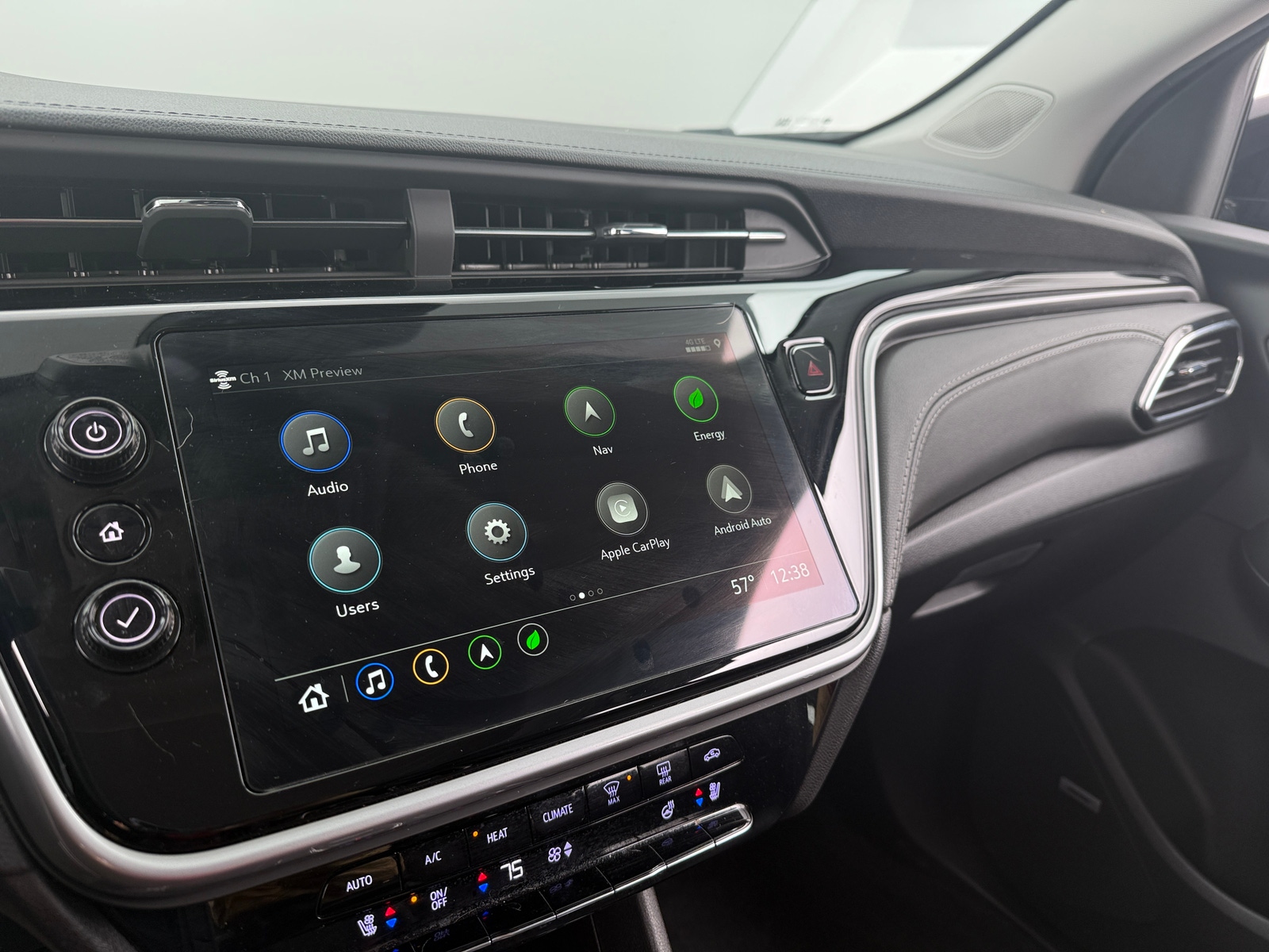 Thumbnail: 2023 Chevrolet Bolt EUV - 3