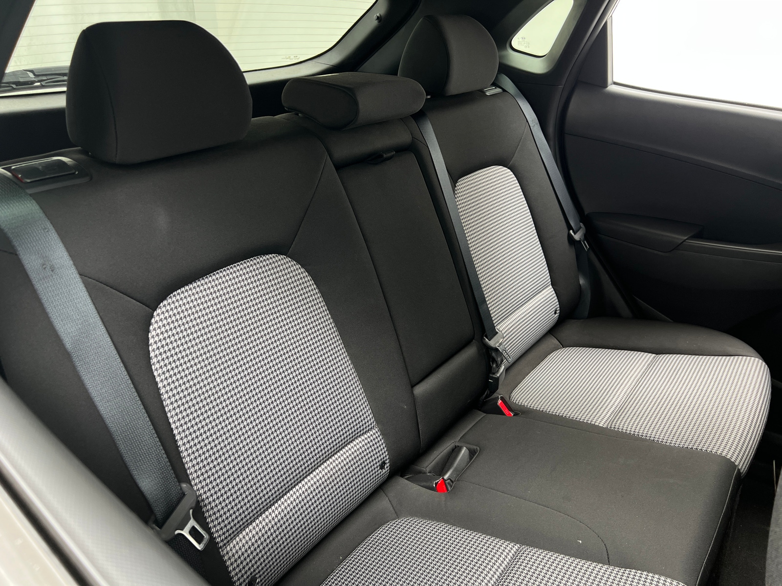 Thumbnail: 2021 Hyundai Kona - 6