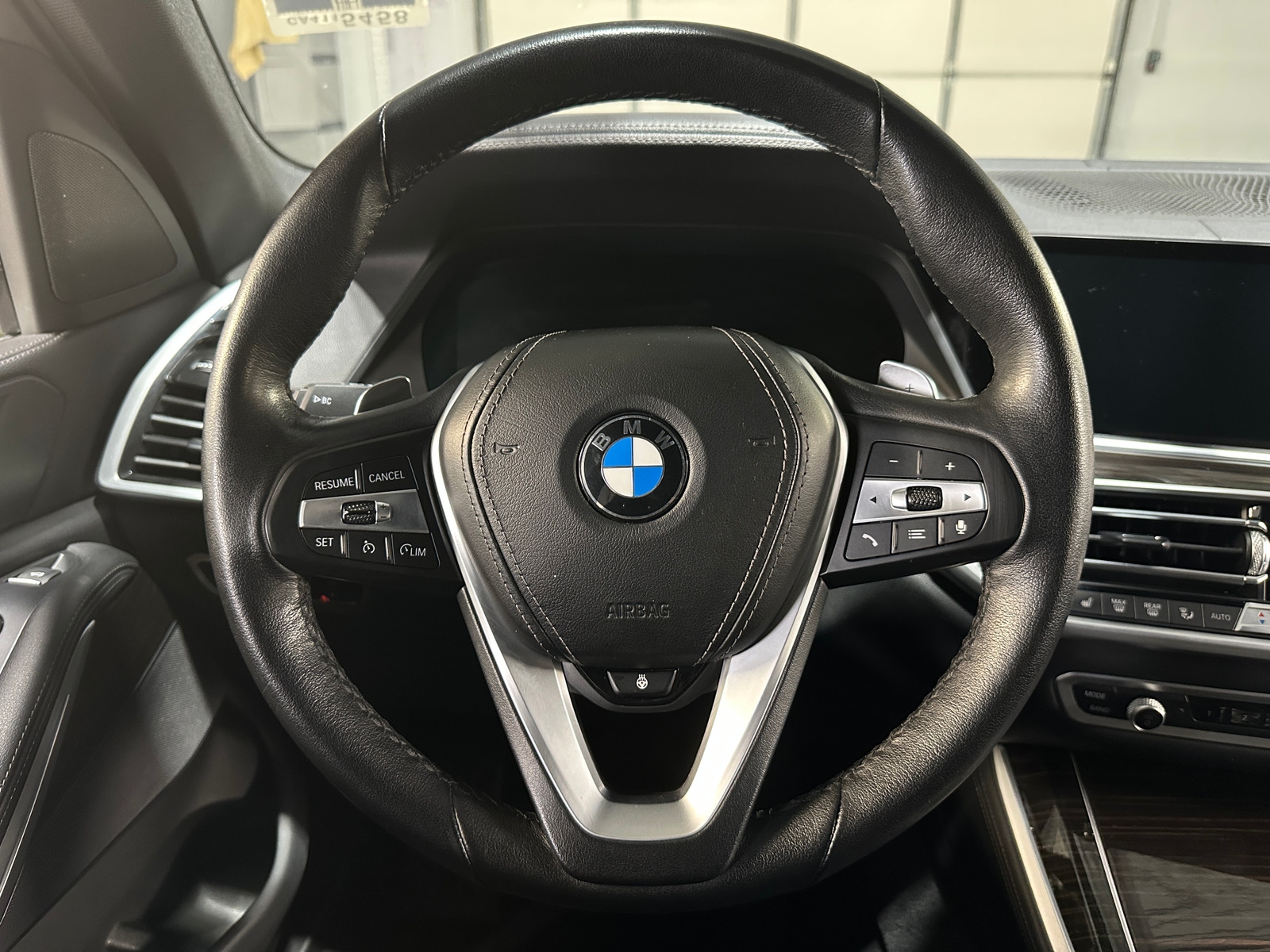 Thumbnail: 2023 BMW X5 - 4