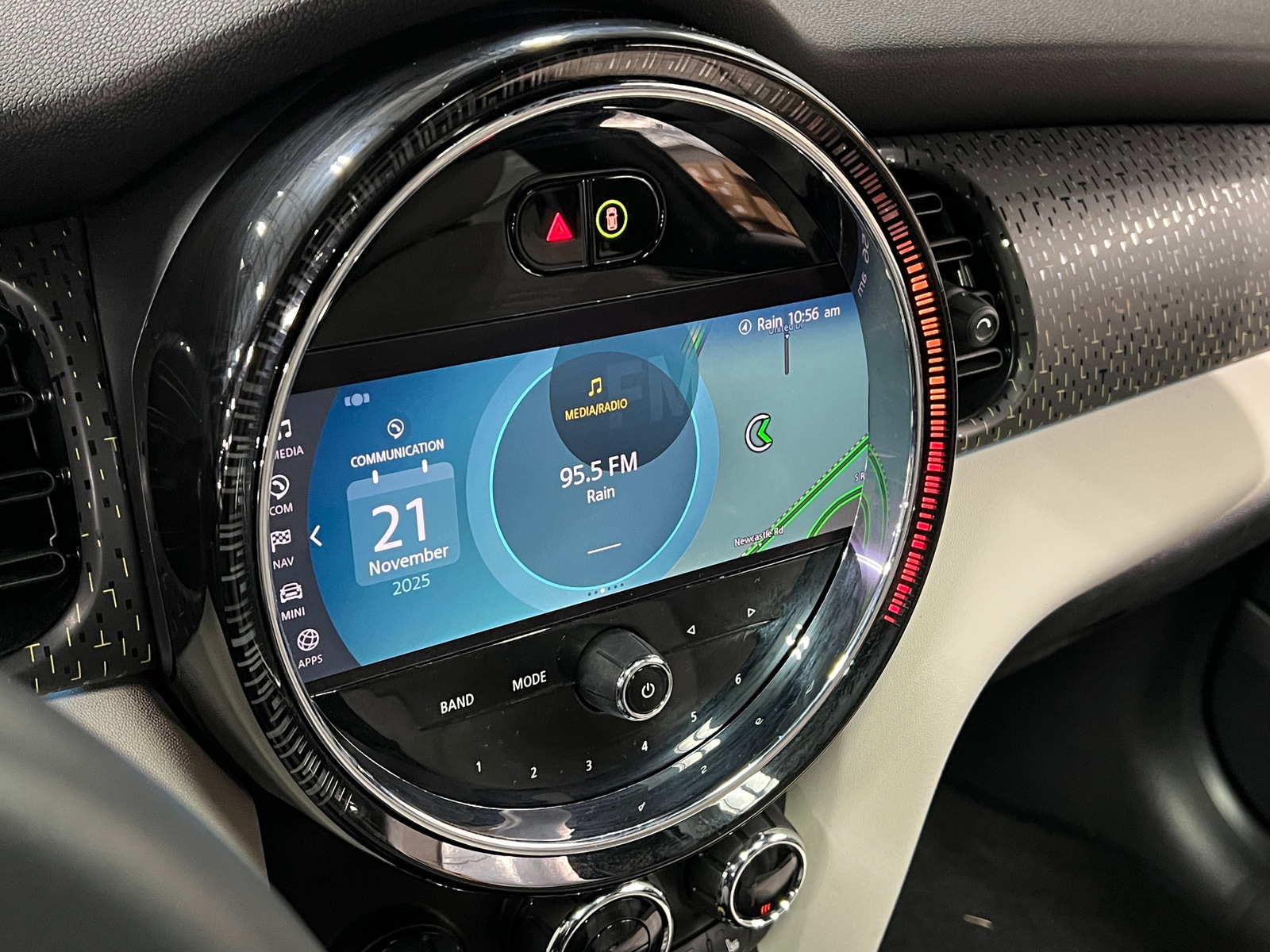 Thumbnail: 2023 MINI Cooper Hardtop - 3