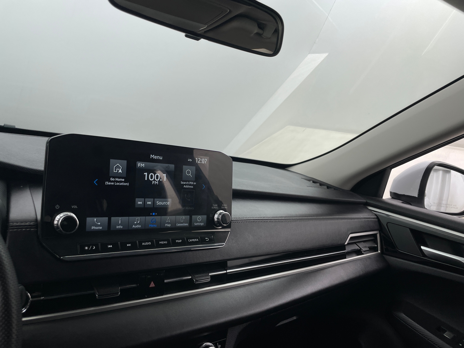 Thumbnail: 2024 Mitsubishi Outlander - 3