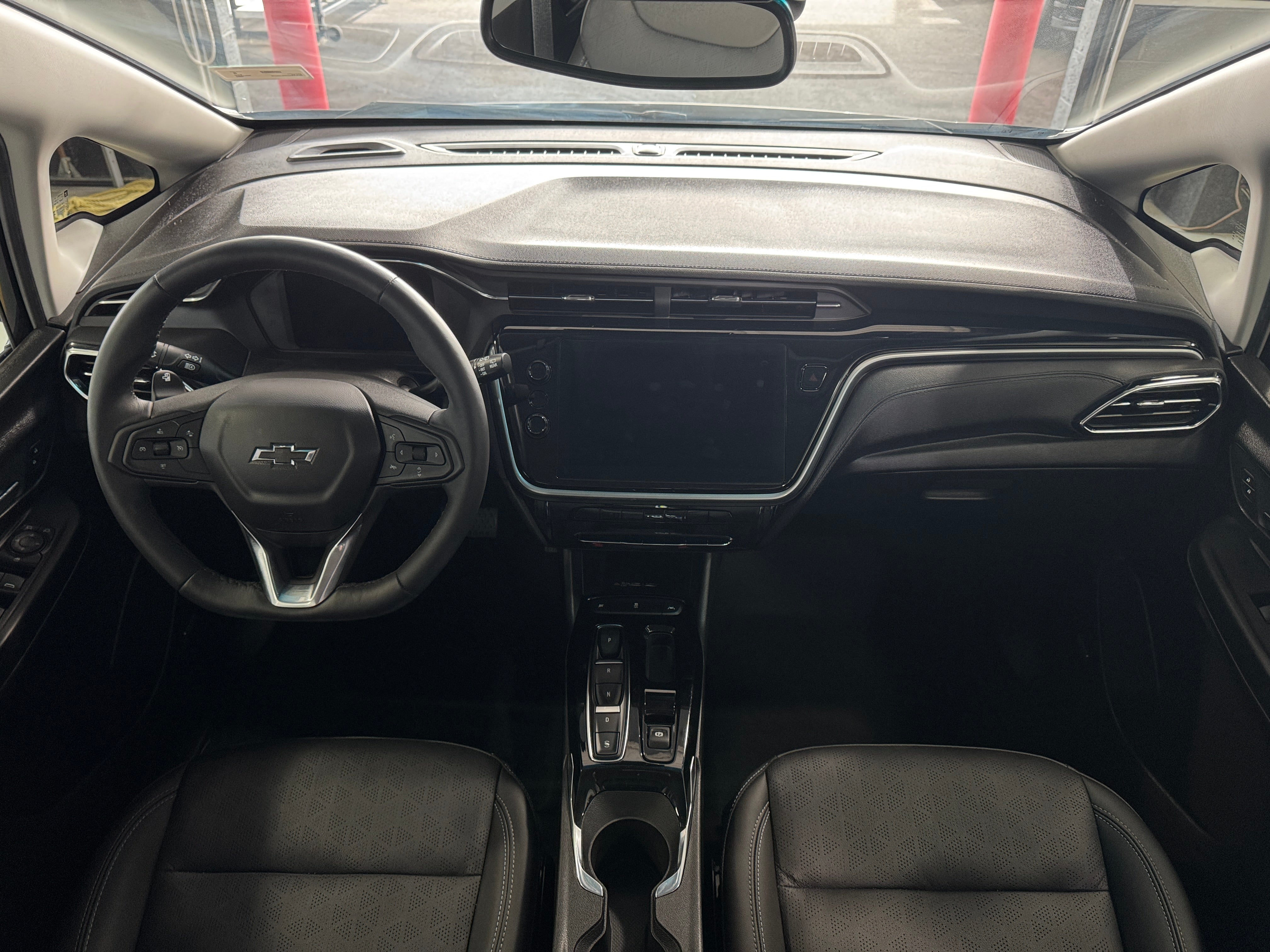 Used 2023 Chevrolet Bolt EV 2LT with VIN 1G1FX6S07P4165318 for sale in Oak Creek, WI