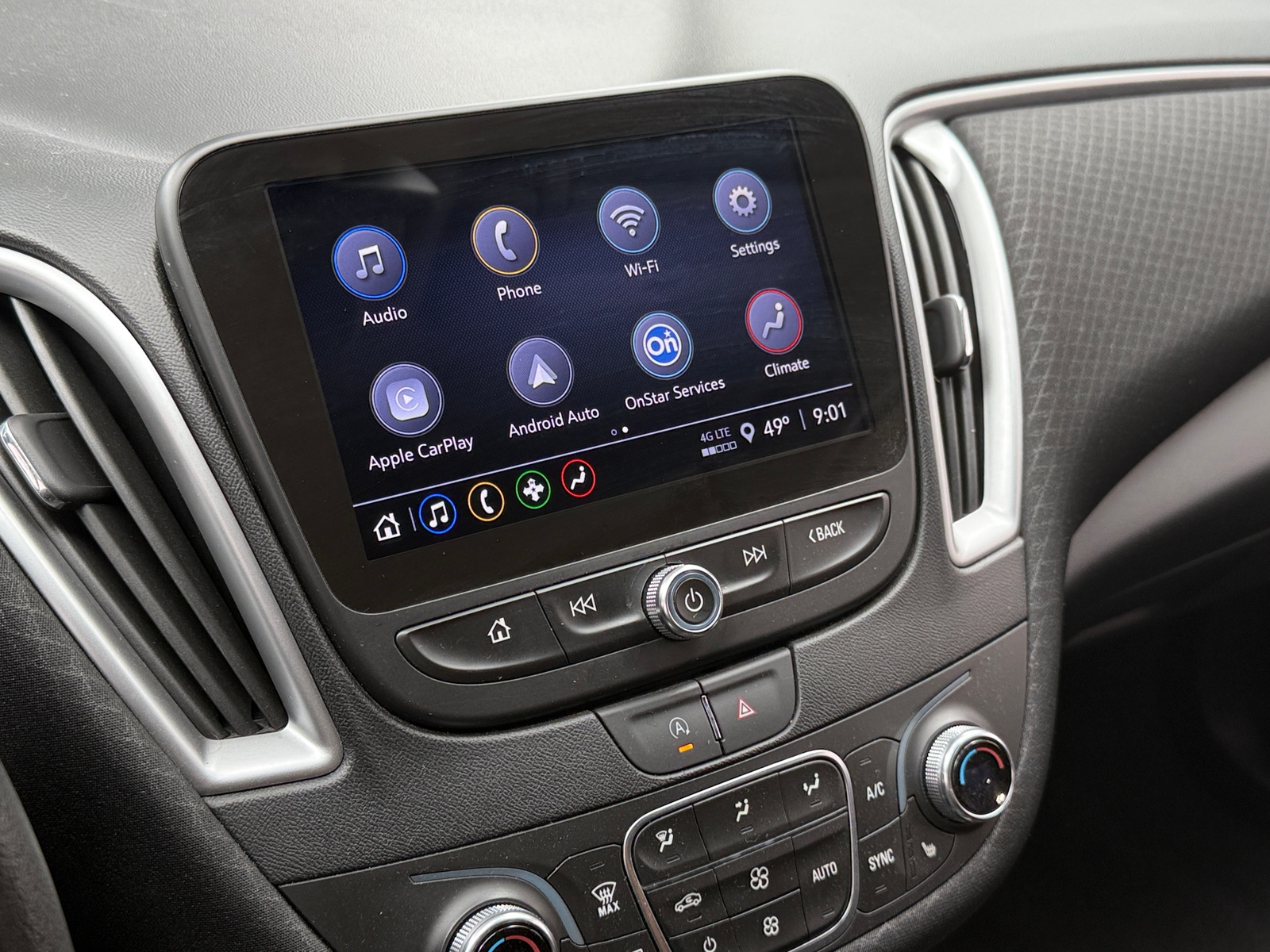 Thumbnail: 2024 Chevrolet Malibu - 4