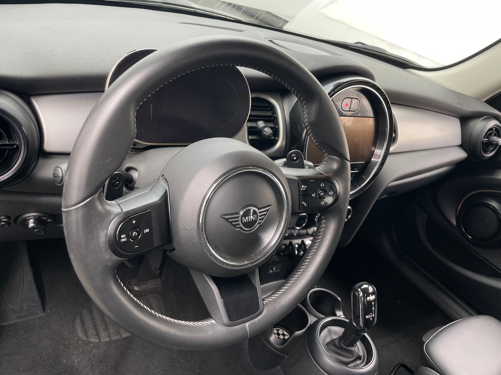 Thumbnail: 2023 MINI Cooper Hardtop - 4