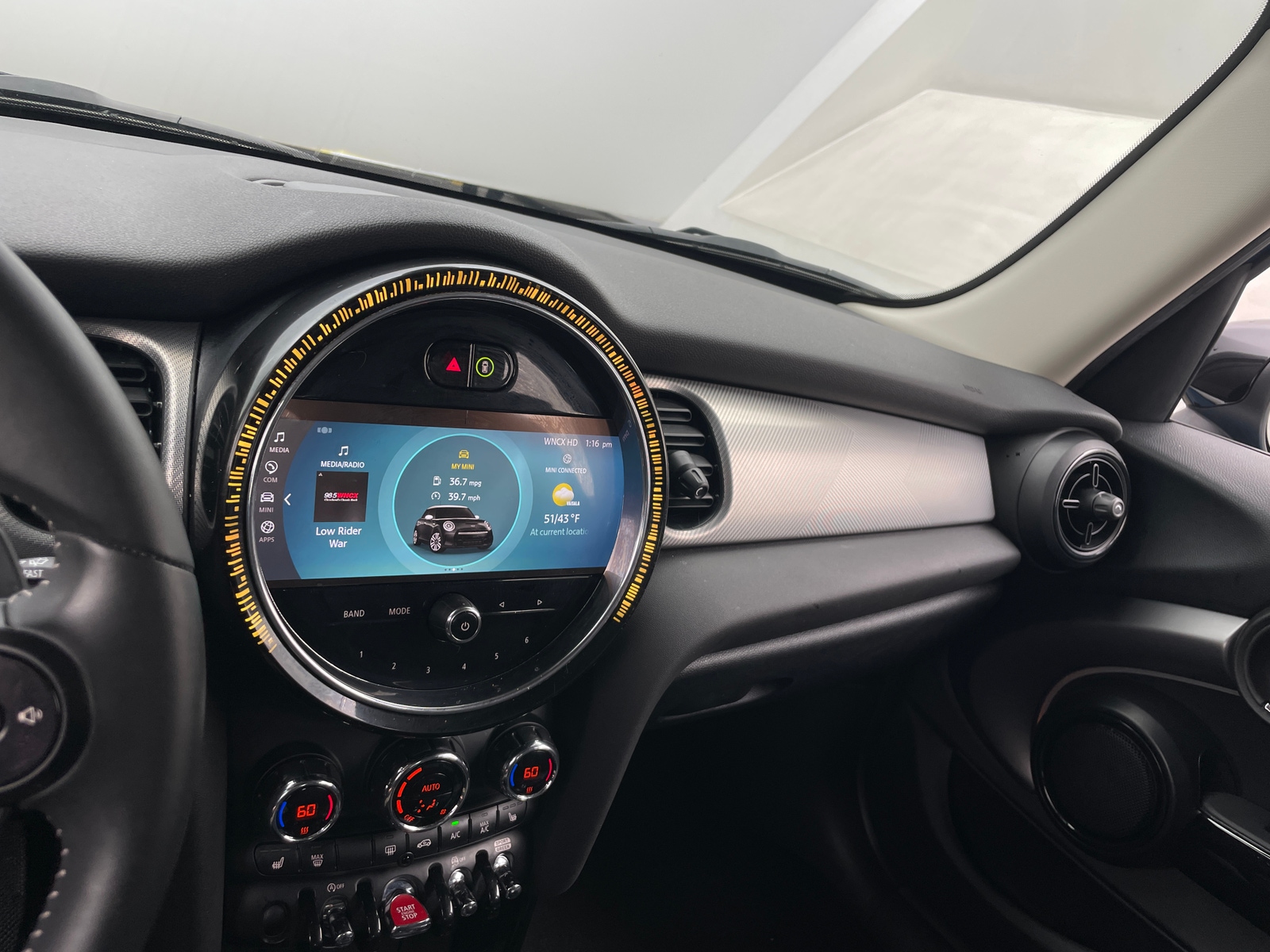 Thumbnail: 2023 MINI Cooper Hardtop - 3