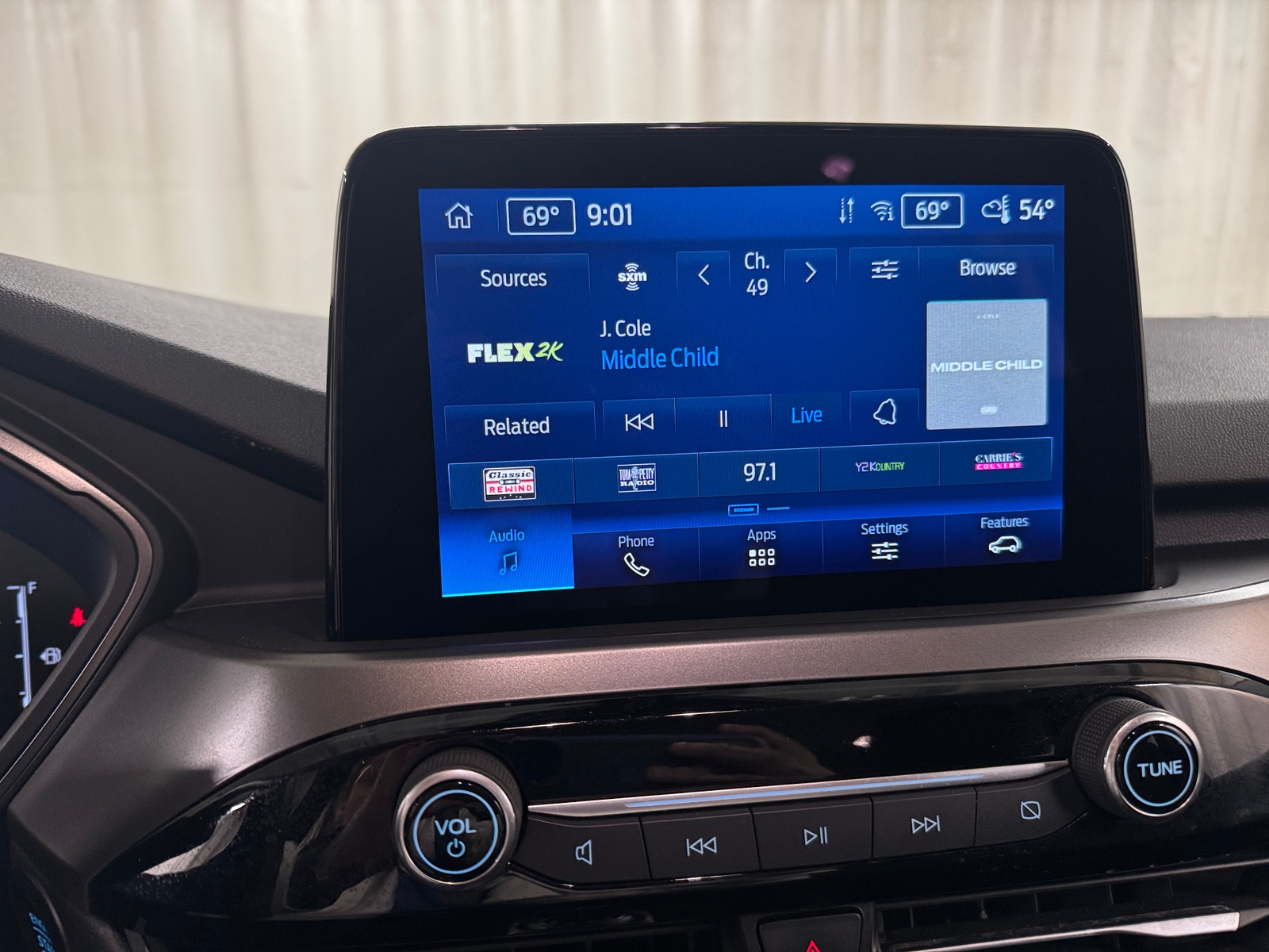 Thumbnail: 2025 Ford Escape - 4