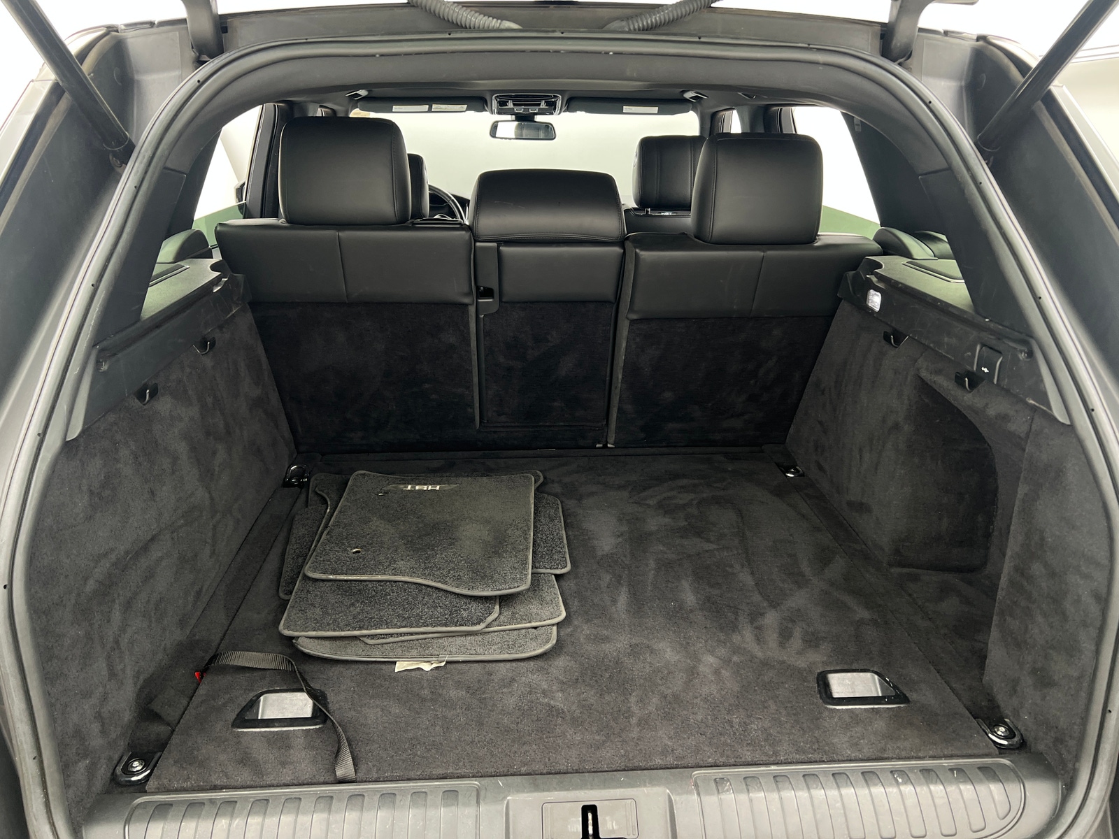 Thumbnail: 2016 Land Rover Range Rover Sport - 6