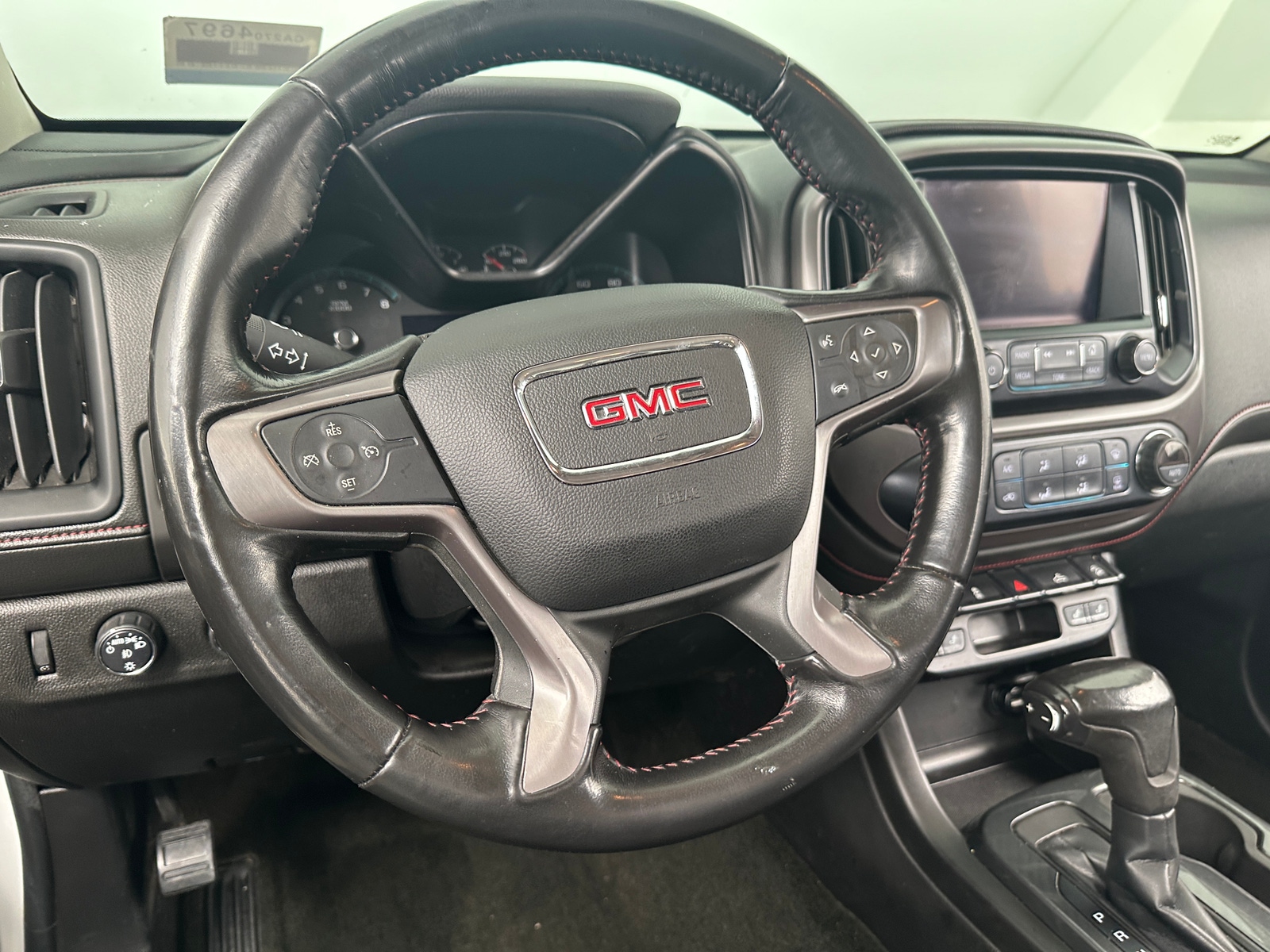 Thumbnail: 2018 GMC Canyon - 5