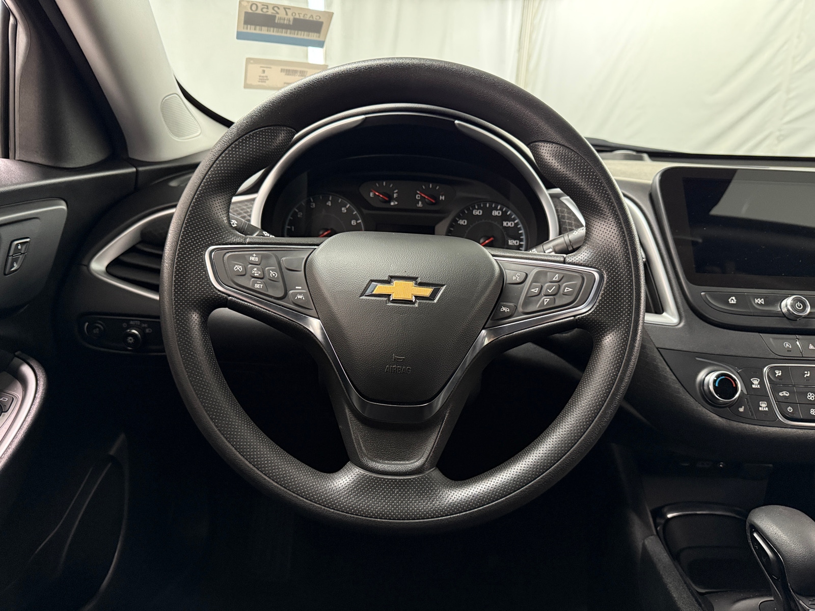 Thumbnail: 2024 Chevrolet Malibu - 5