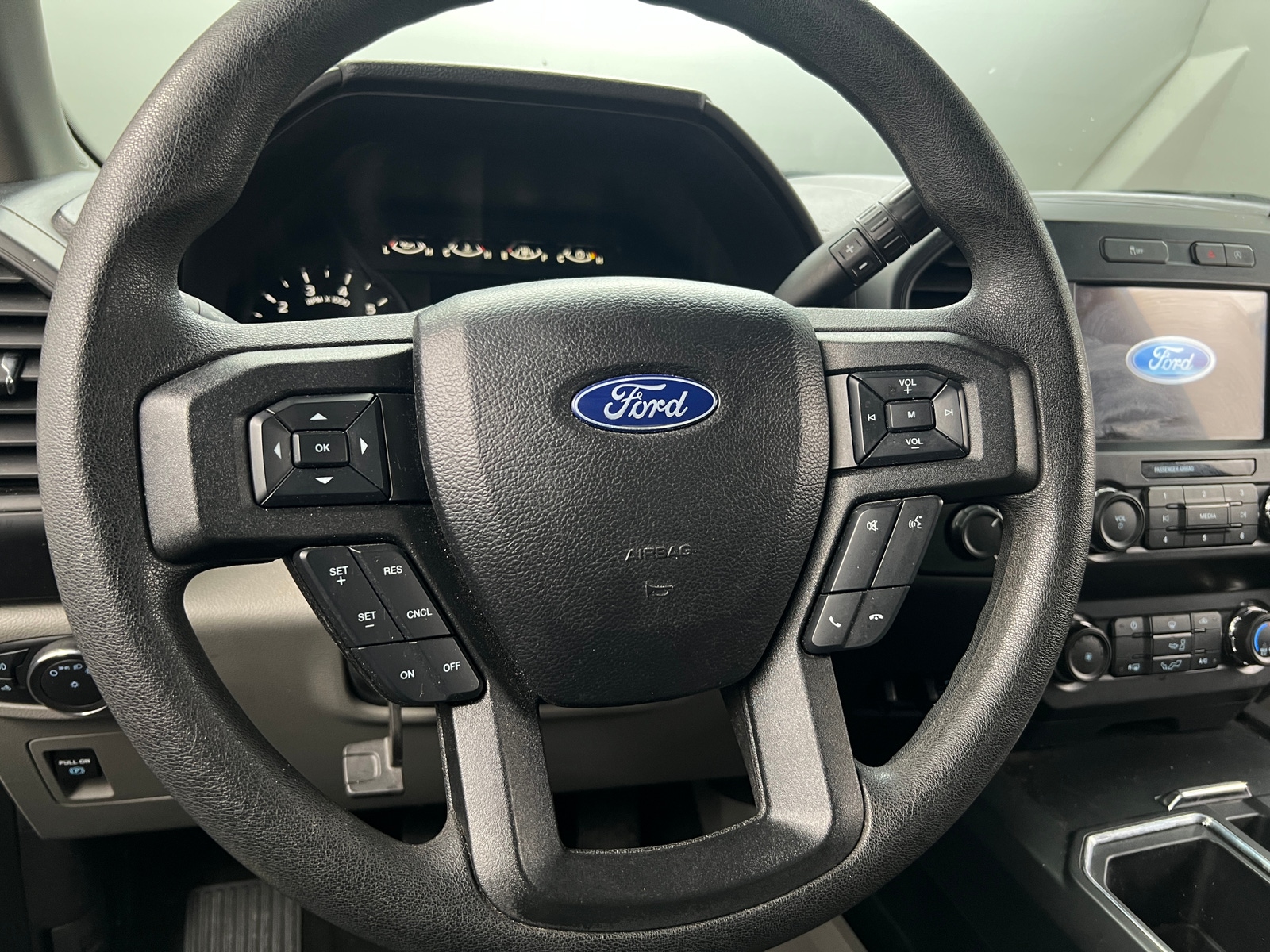 Thumbnail: 2020 Ford Econoline - 5