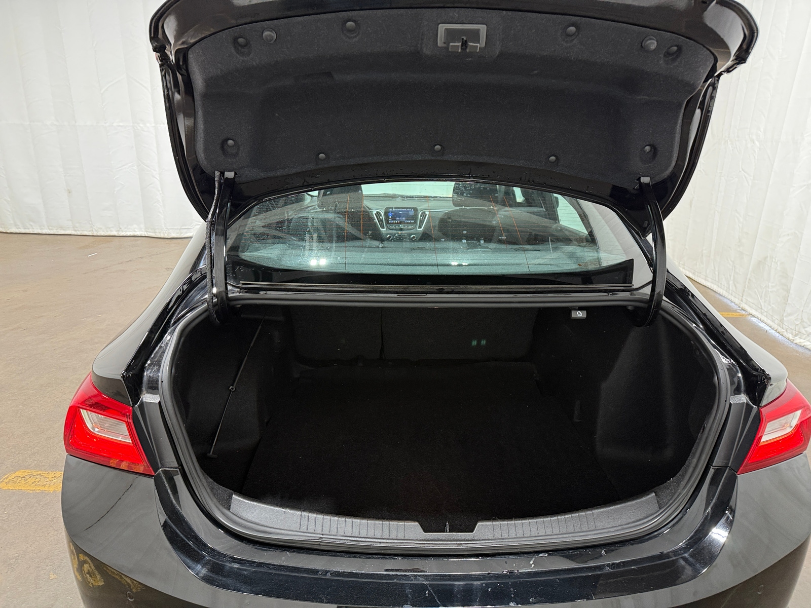 Thumbnail: 2024 Chevrolet Malibu - 7