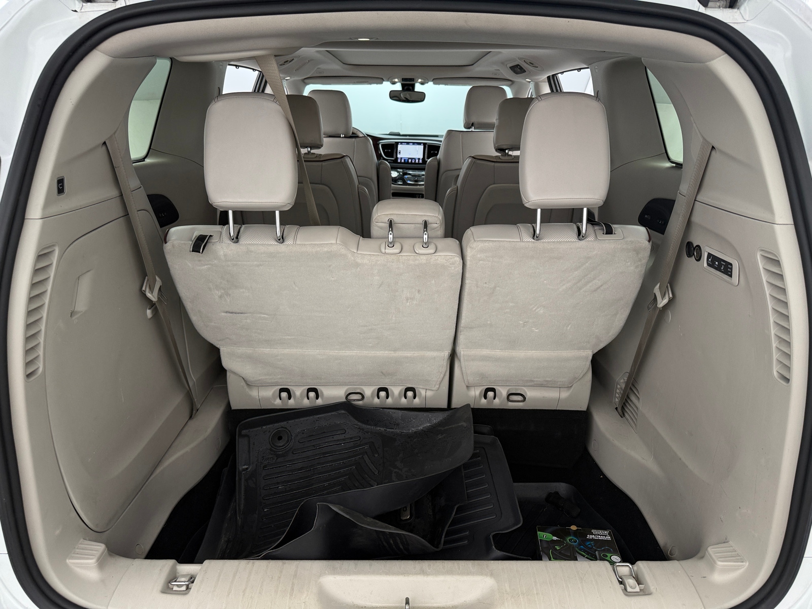 Thumbnail: 2020 Chrysler Pacifica - 6