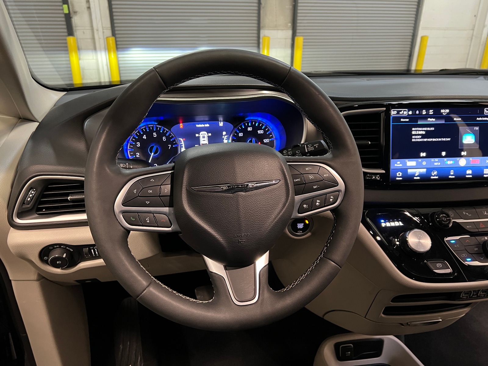 Thumbnail: 2024 Chrysler Pacifica - 4