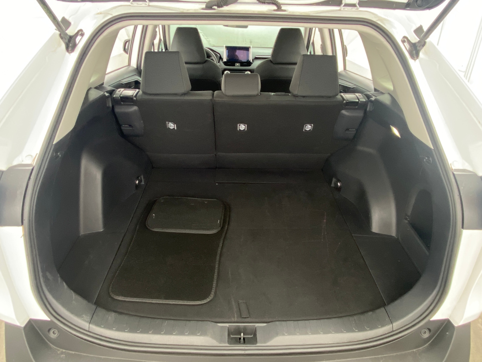 Thumbnail: 2025 Toyota RAV4 - 7