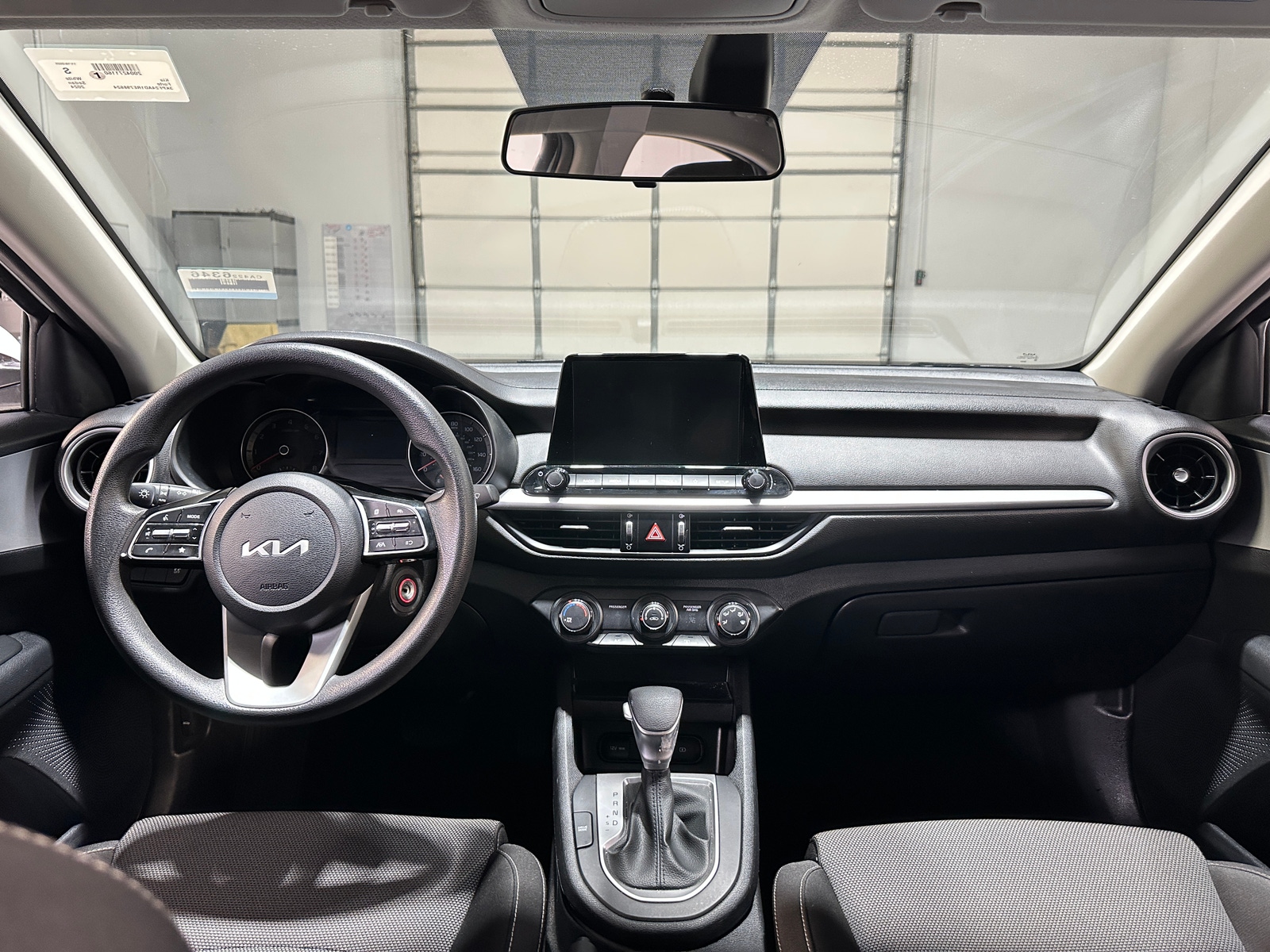 Thumbnail: 2024 Kia Forte - 3