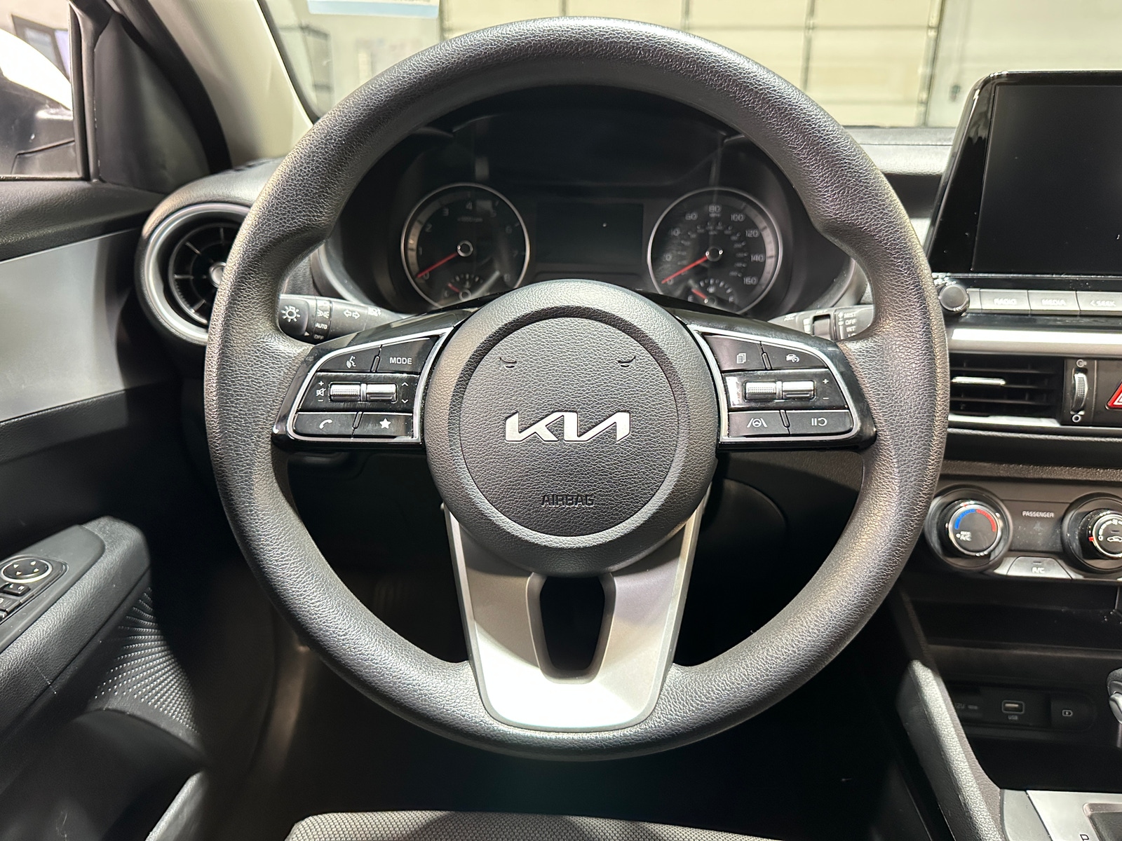 Thumbnail: 2024 Kia Forte - 5