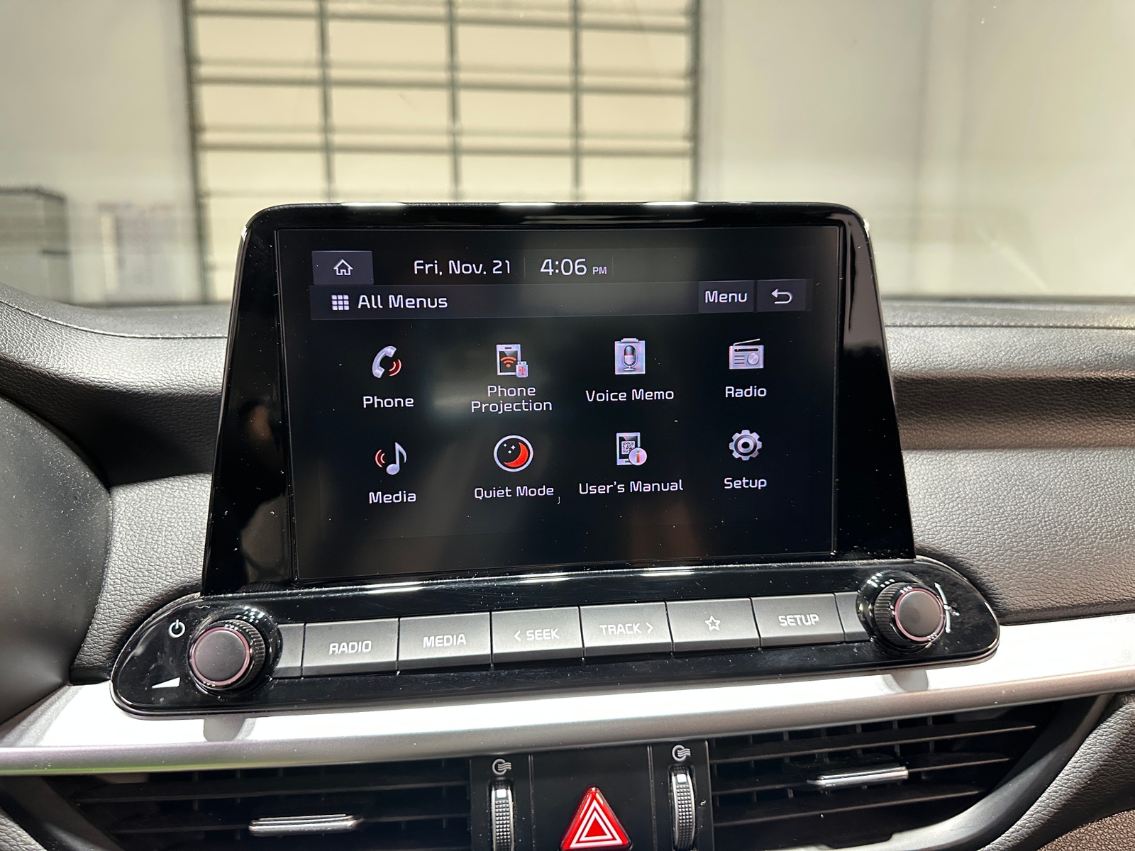 Thumbnail: 2024 Kia Forte - 4