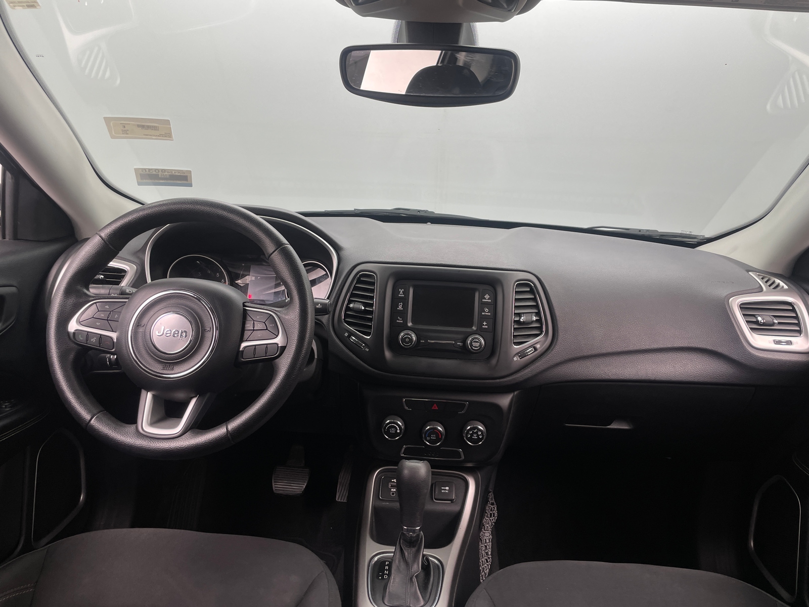 Thumbnail: 2018 Jeep Compass - 3