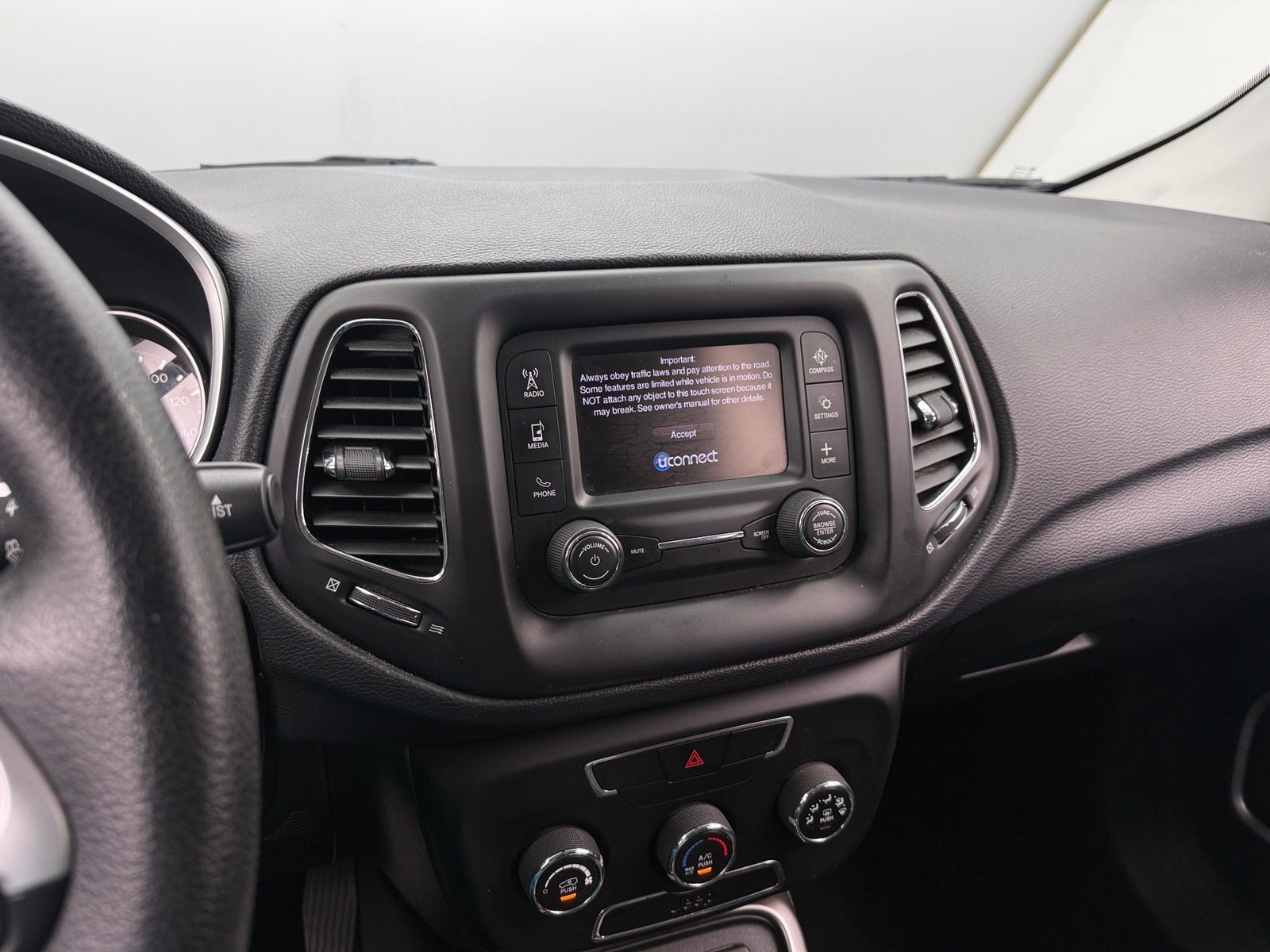 Thumbnail: 2018 Jeep Compass - 4