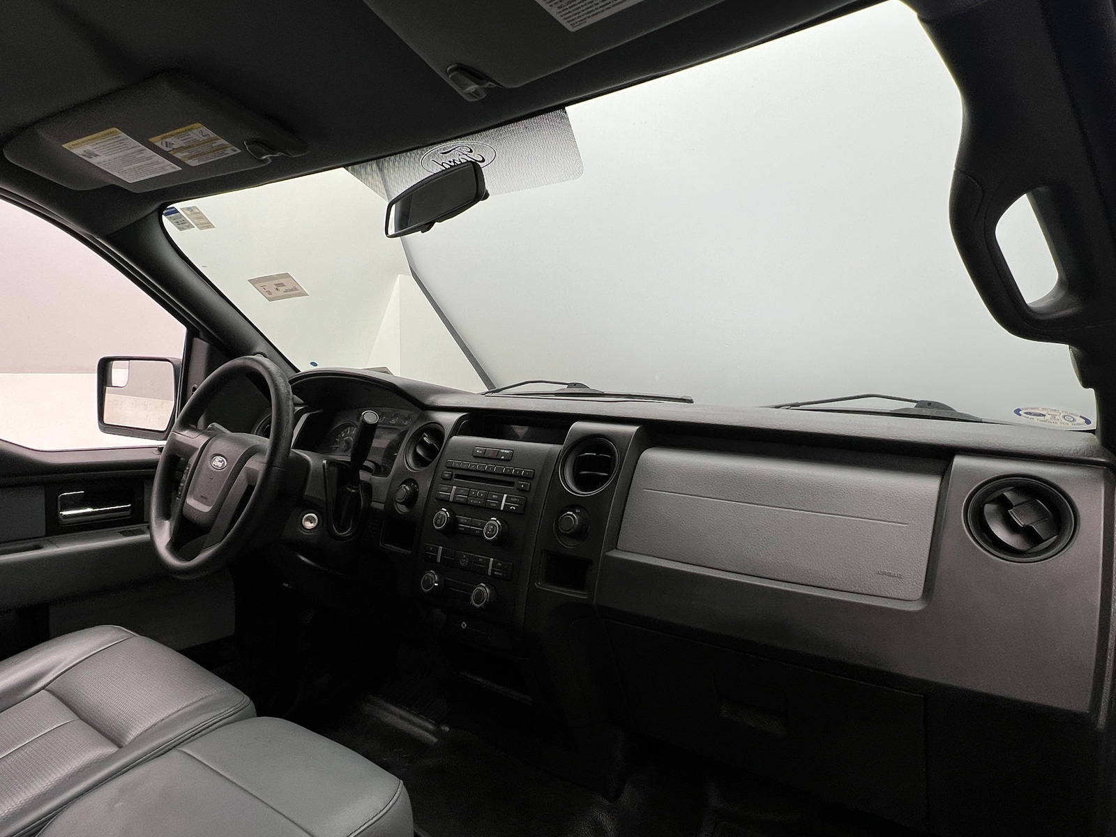 Thumbnail: 2014 Ford Econoline - 3