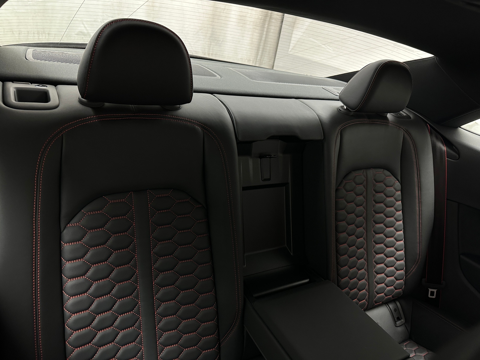 Thumbnail: 2022 Audi RS 5 - 4