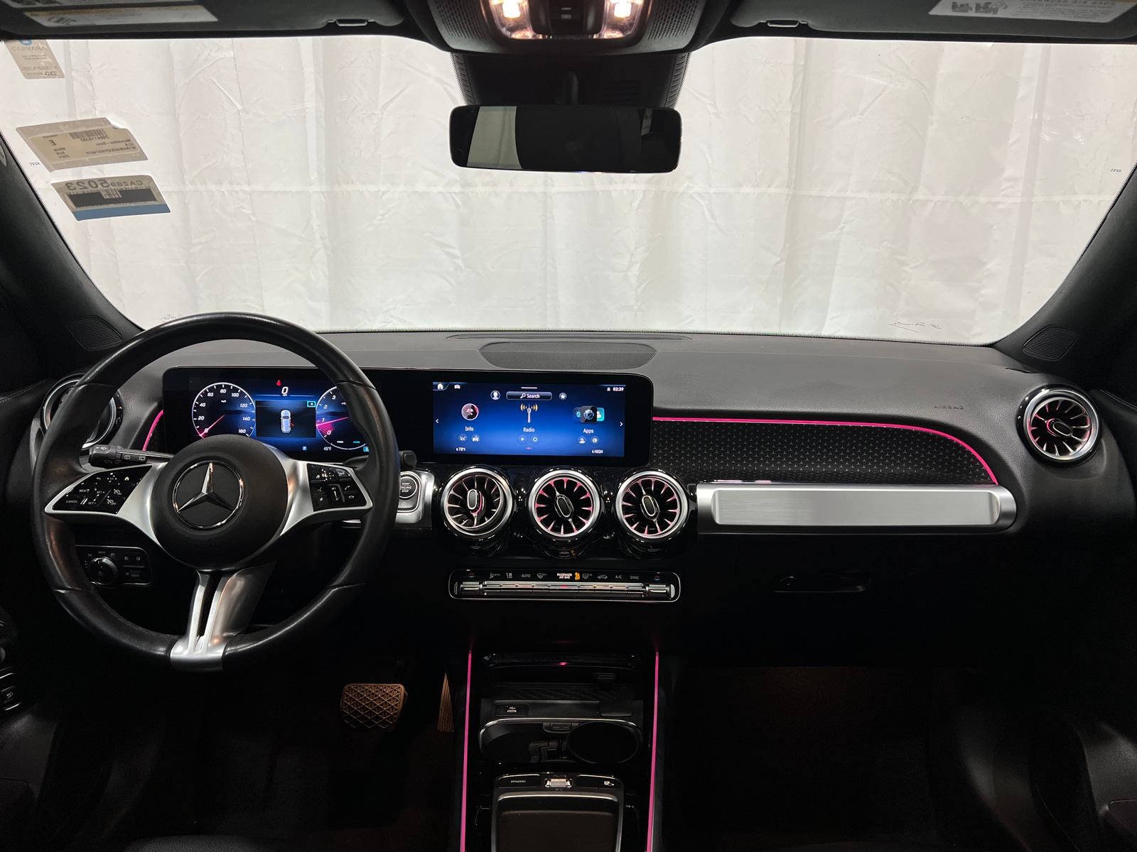 Thumbnail: 2024 Mercedes-Benz GLB - 2