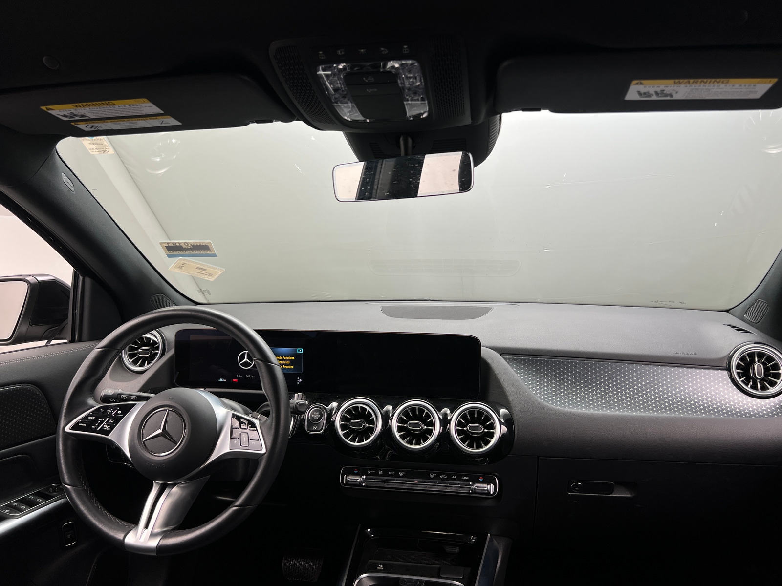 Thumbnail: 2025 Mercedes-Benz GLA - 2