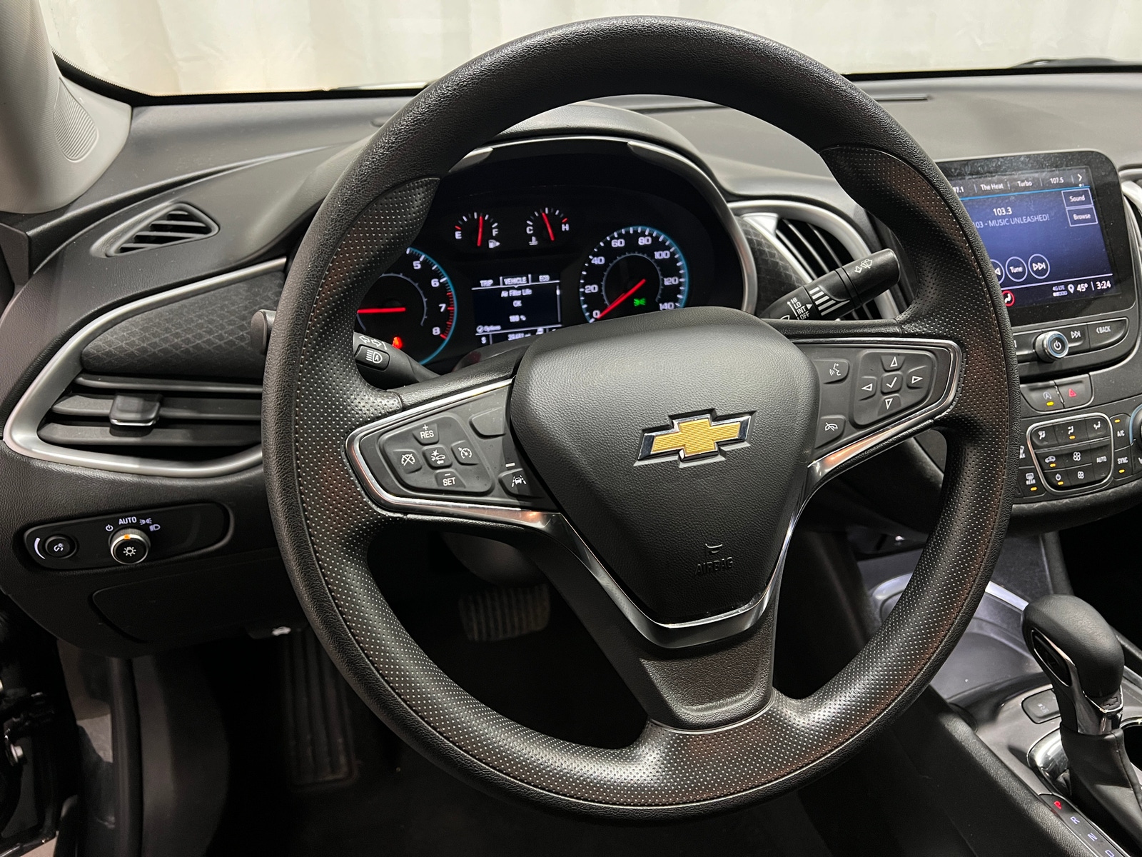 Thumbnail: 2024 Chevrolet Malibu - 5