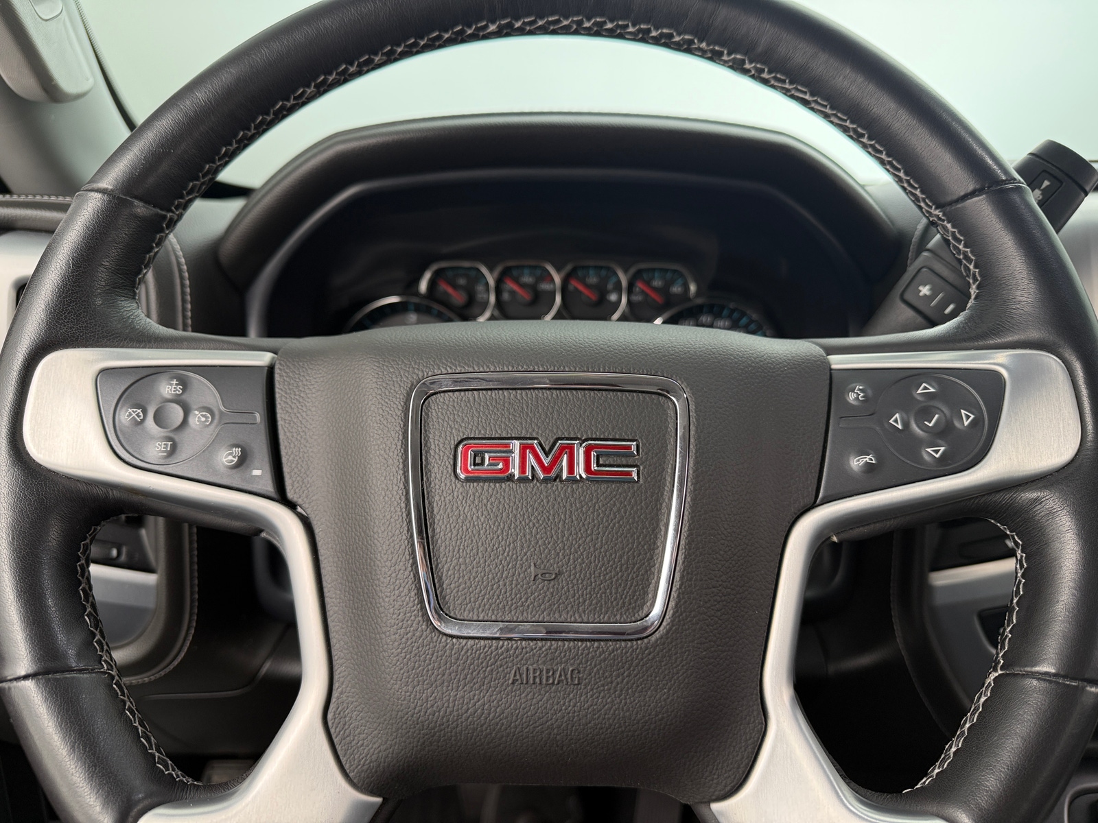 Thumbnail: 2019 GMC Sierra 2500 - 4