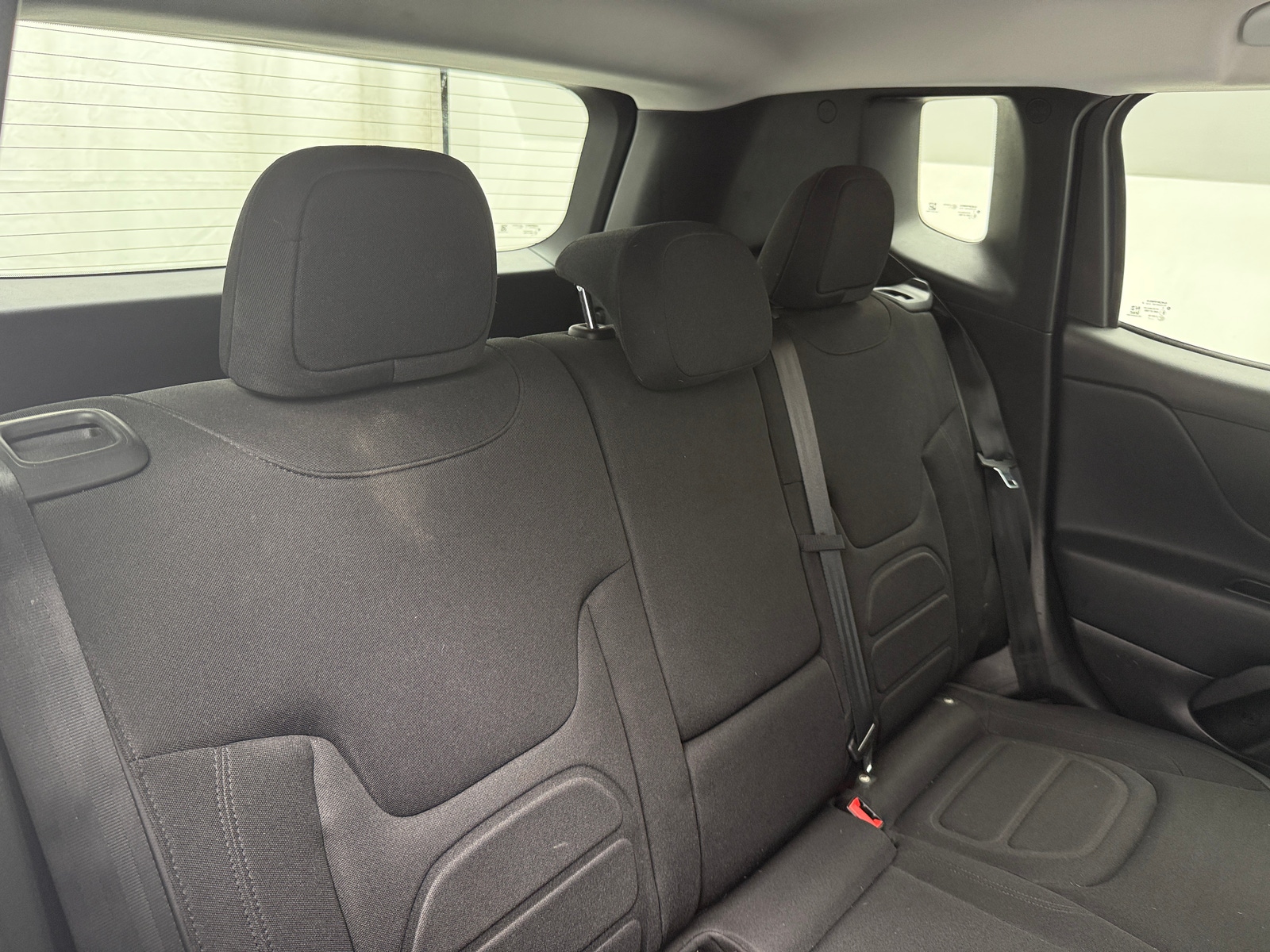 Thumbnail: 2017 Jeep Renegade - 6