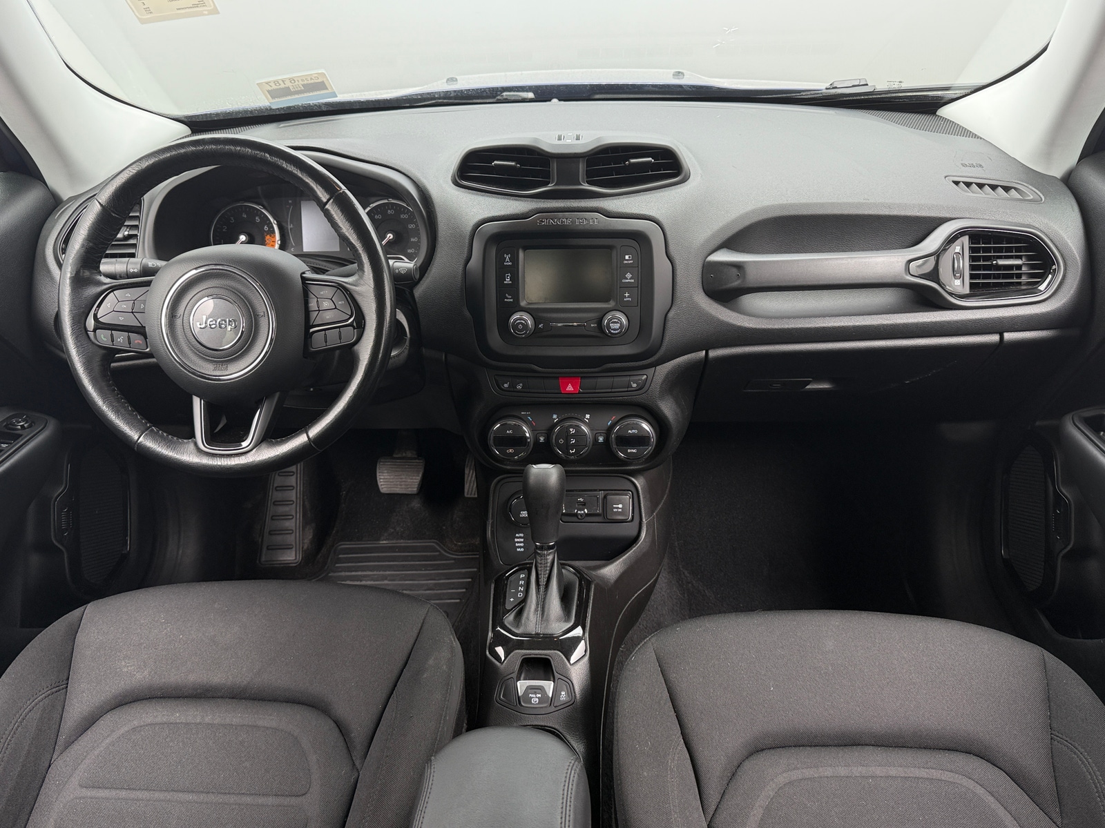 Thumbnail: 2017 Jeep Renegade - 3