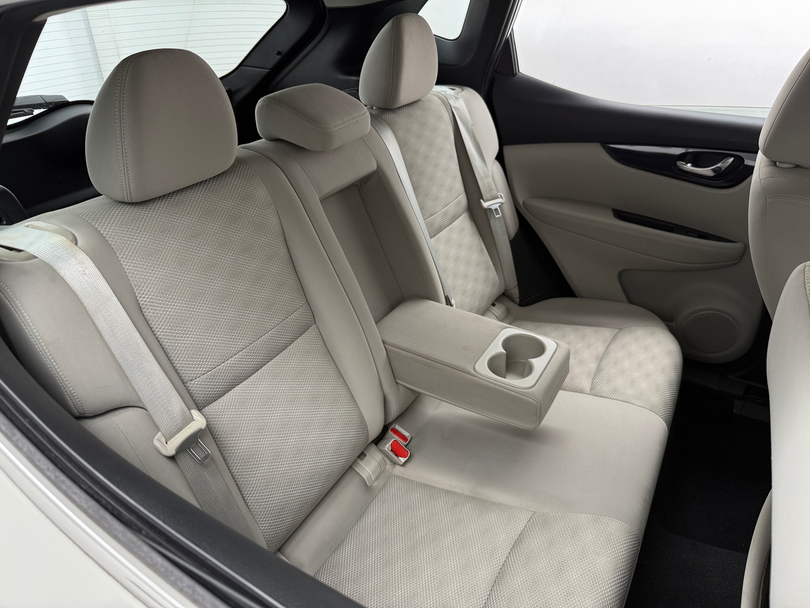 Thumbnail: 2020 Nissan Rogue Sport - 6