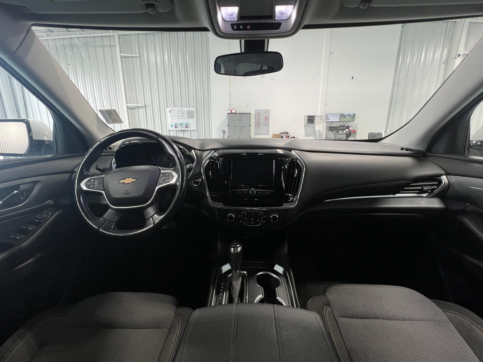 Thumbnail: 2020 Chevrolet Traverse - 3