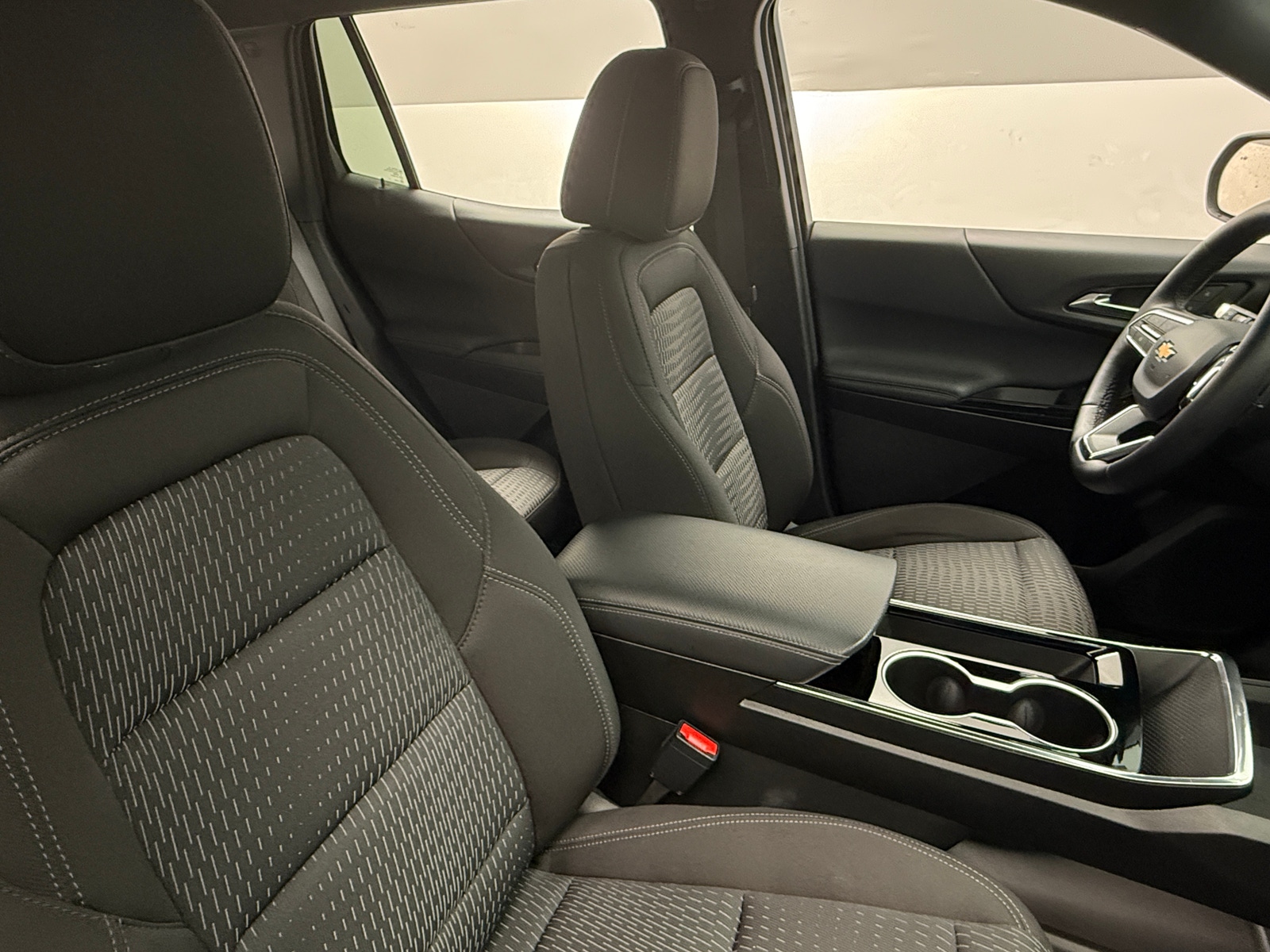 Thumbnail: 2025 Chevrolet Equinox - 2