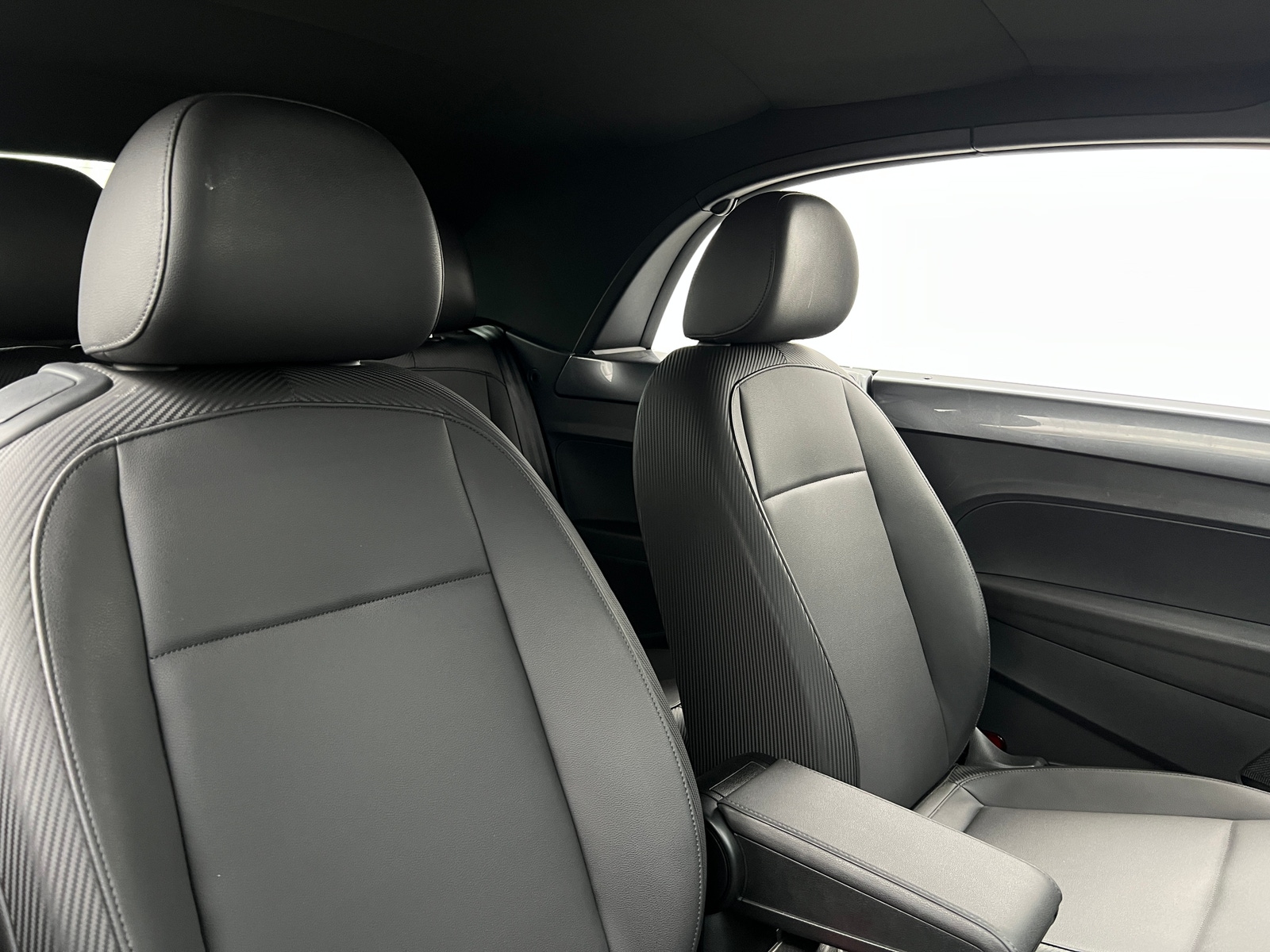 Thumbnail: 2015 Volkswagen Beetle - 2