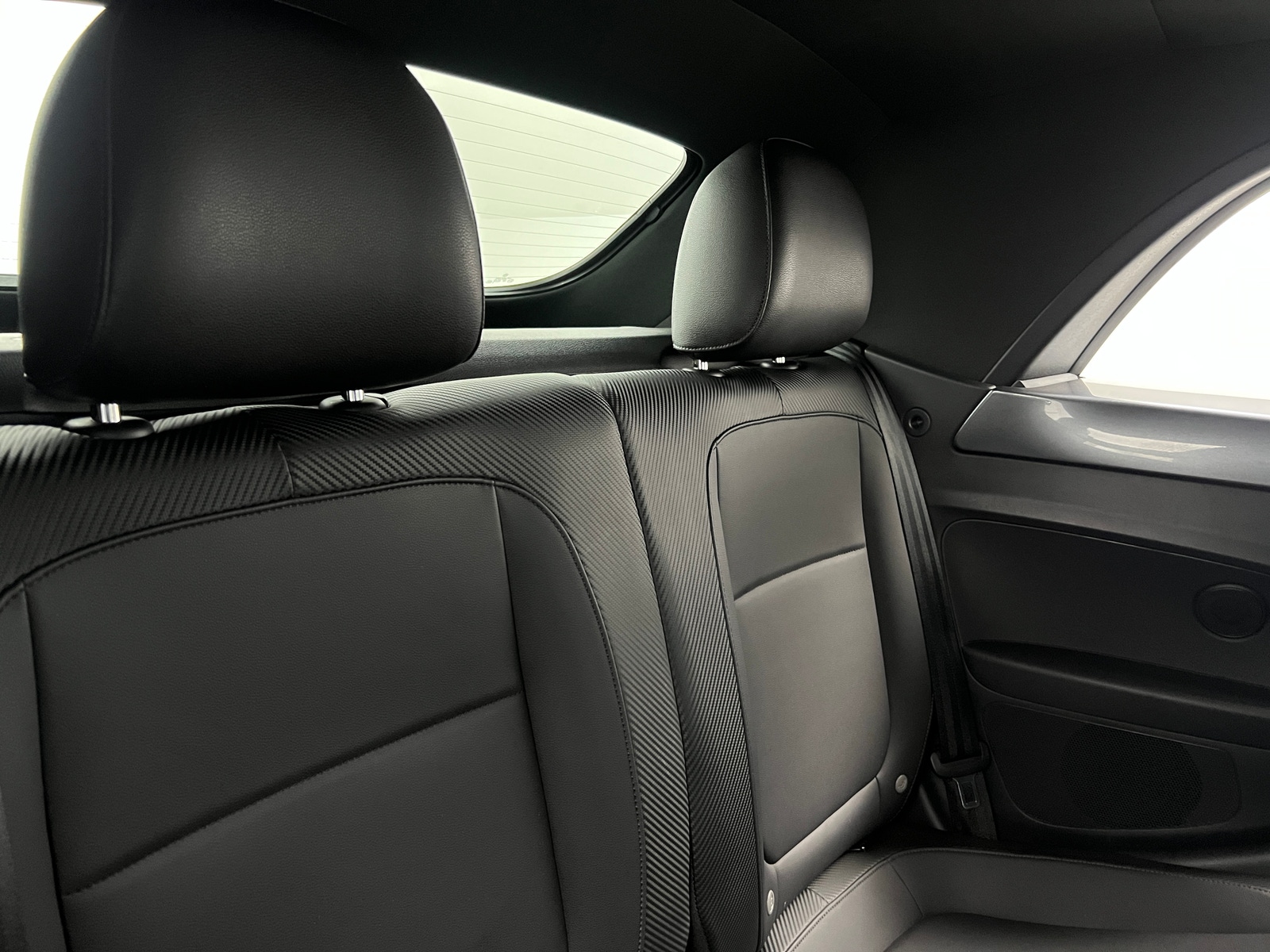 Thumbnail: 2015 Volkswagen Beetle - 6