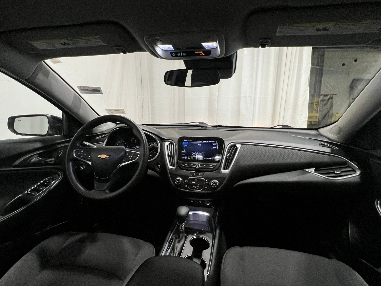 Thumbnail: 2021 Chevrolet Malibu - 3