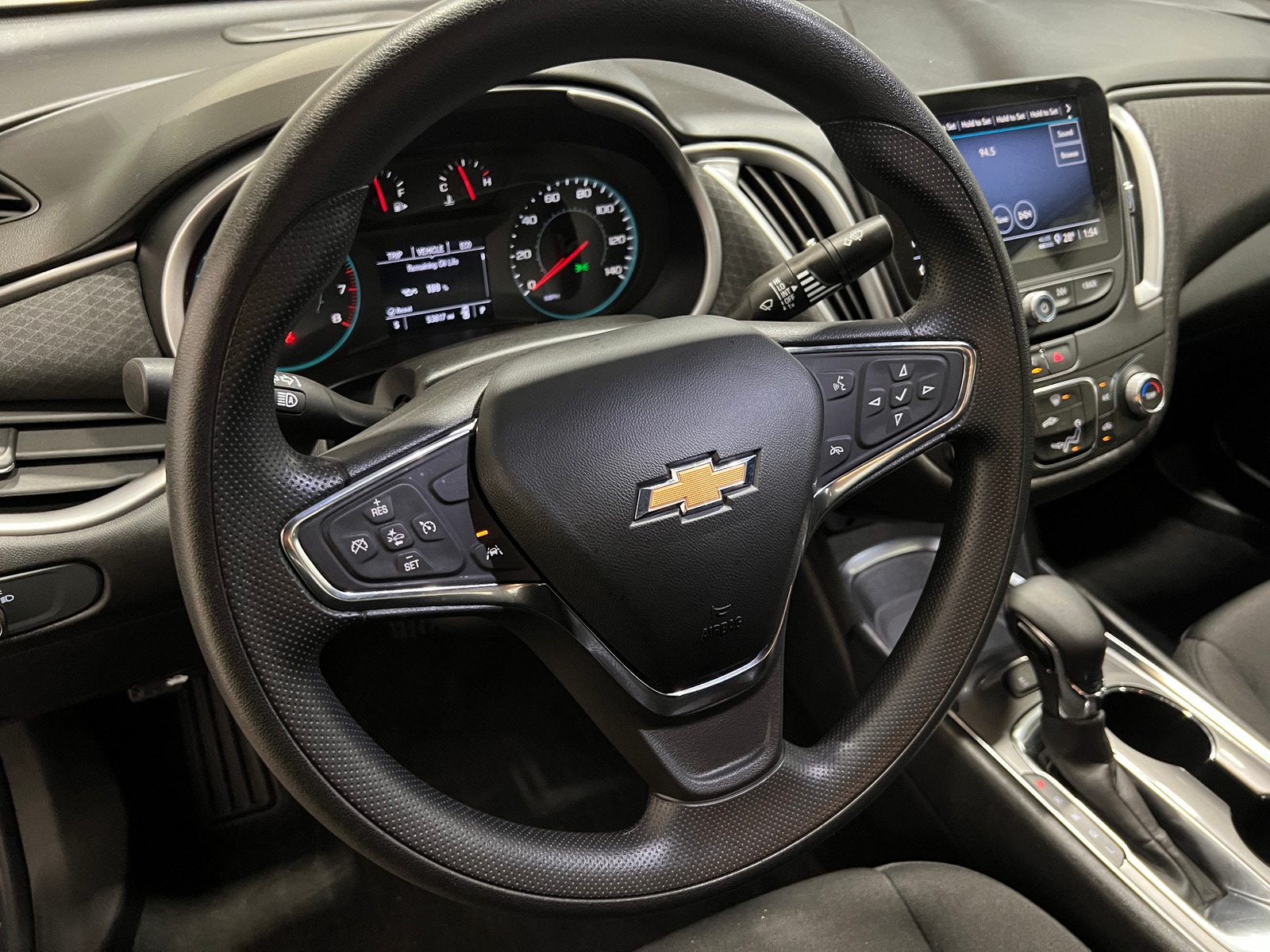 Thumbnail: 2021 Chevrolet Malibu - 5