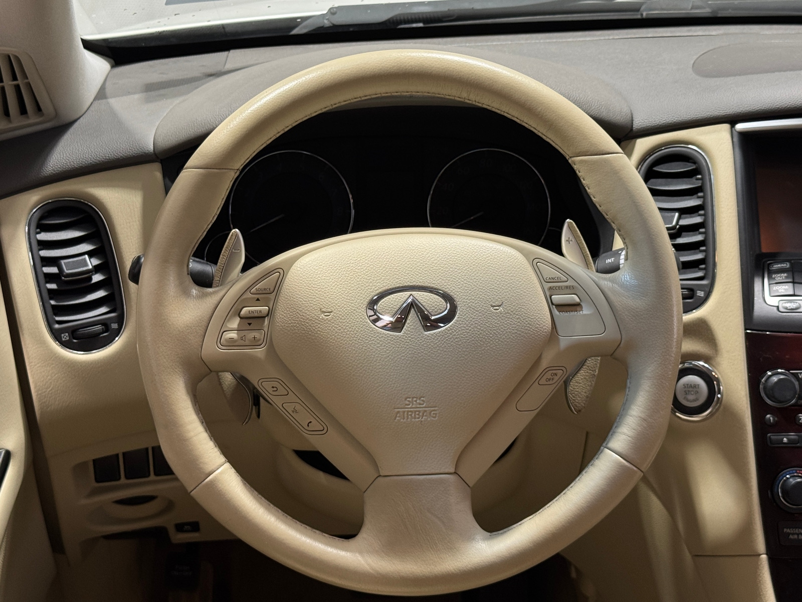 Thumbnail: 2014 INFINITI QX50 - 4