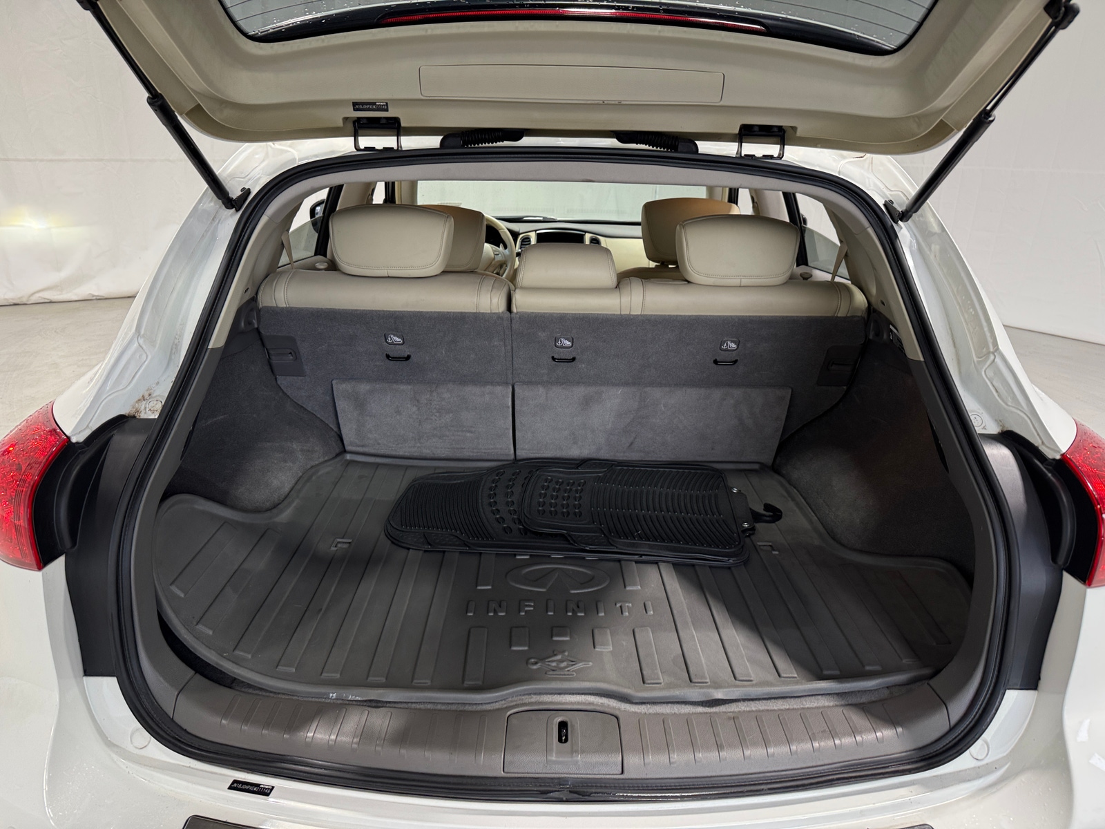 Thumbnail: 2014 INFINITI QX50 - 6