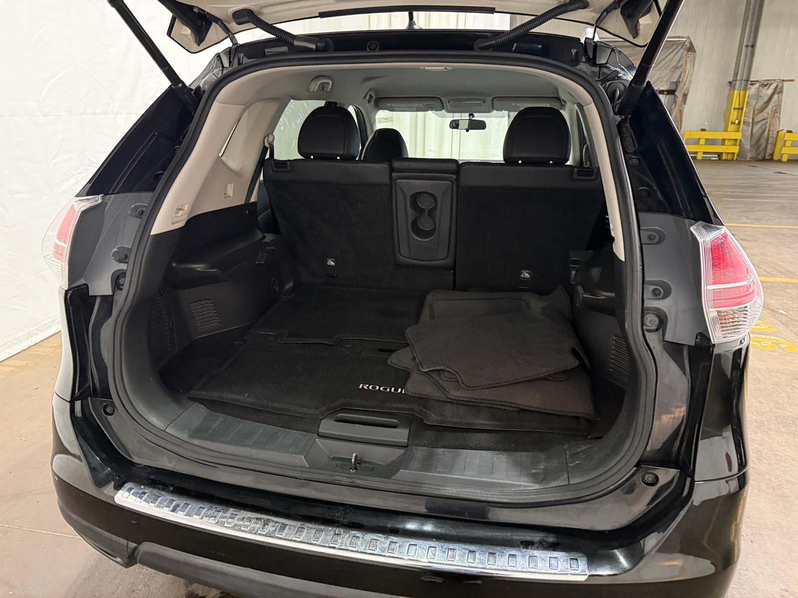 Thumbnail: 2015 Nissan Rogue - 6