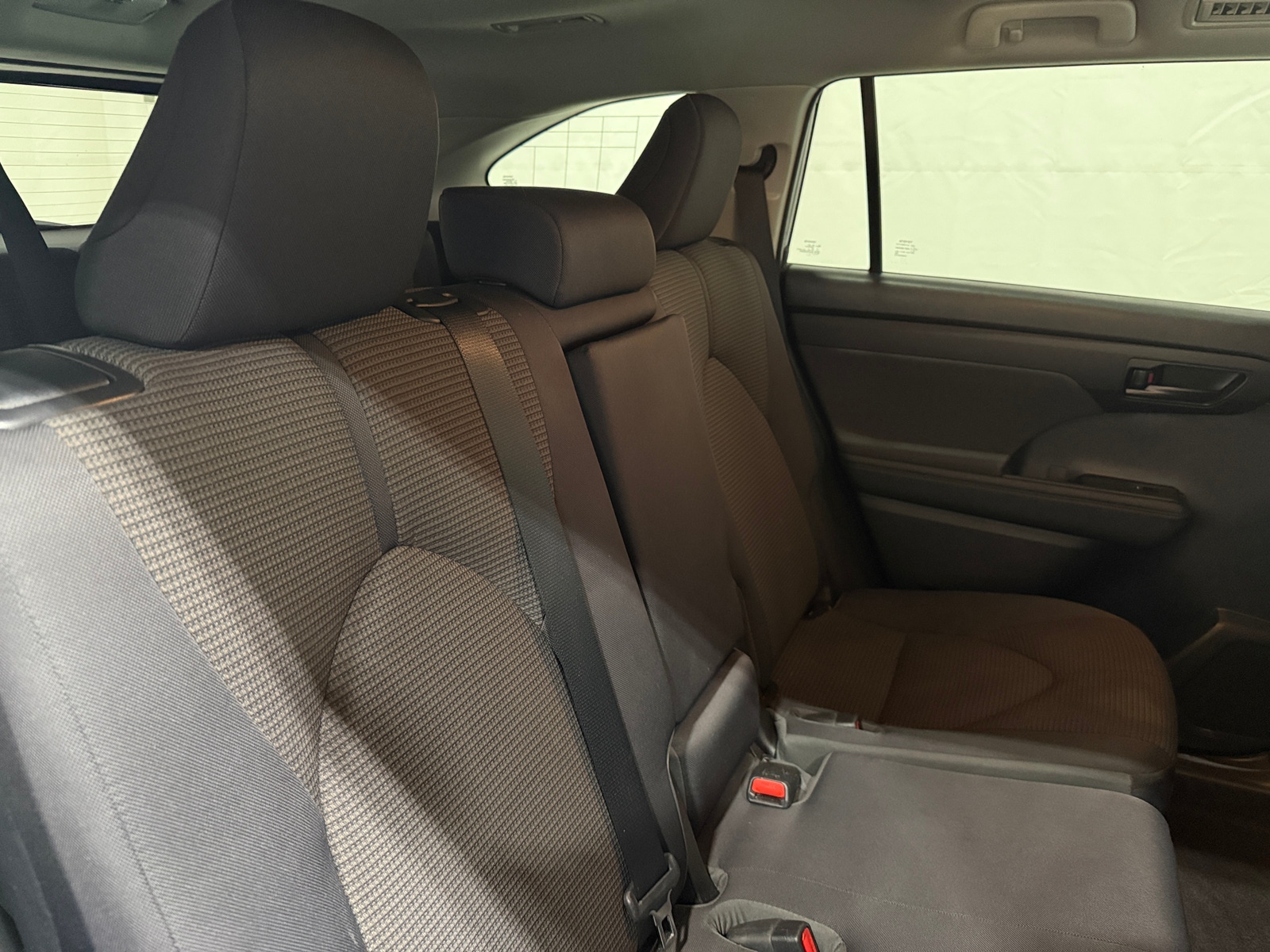 Thumbnail: 2023 Toyota Highlander - 6