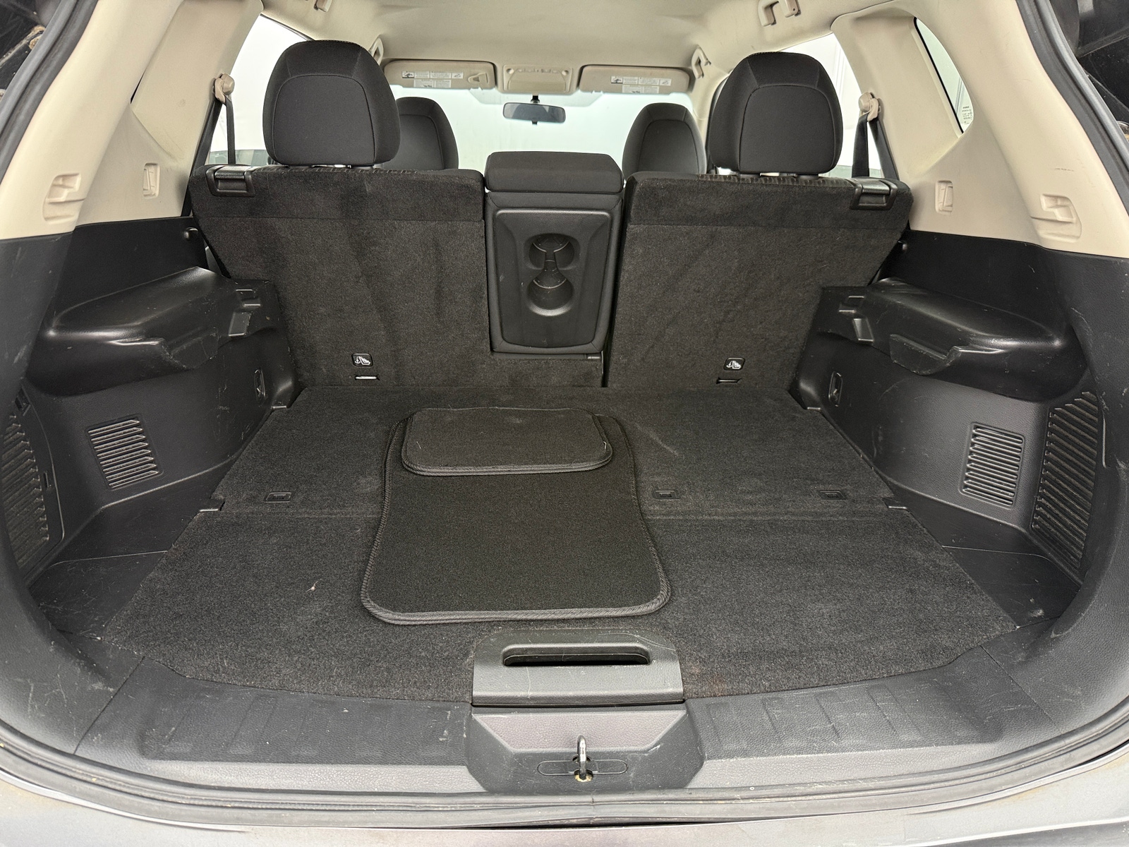 Thumbnail: 2017 Nissan Rogue - 7