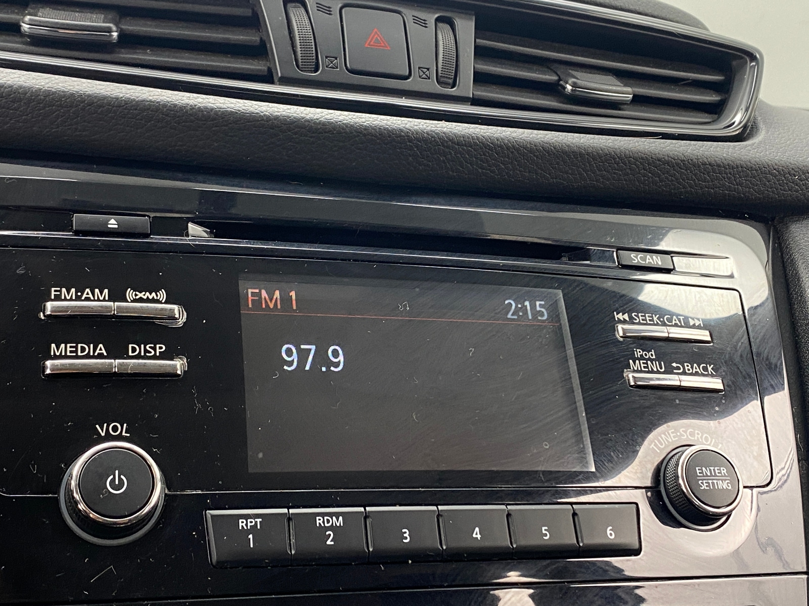 Thumbnail: 2017 Nissan Rogue - 4