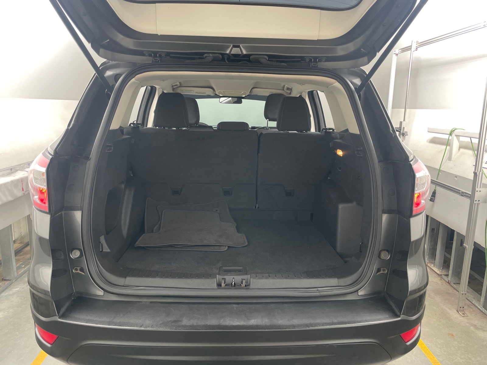 Thumbnail: 2018 Ford Escape - 7