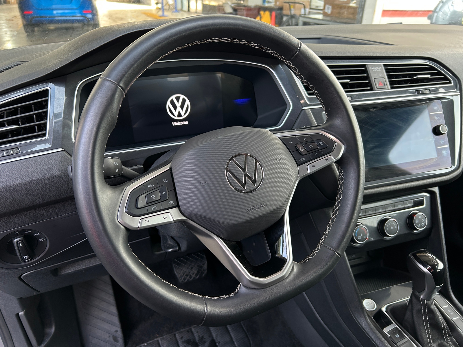 Thumbnail: 2024 Volkswagen Tiguan - 5