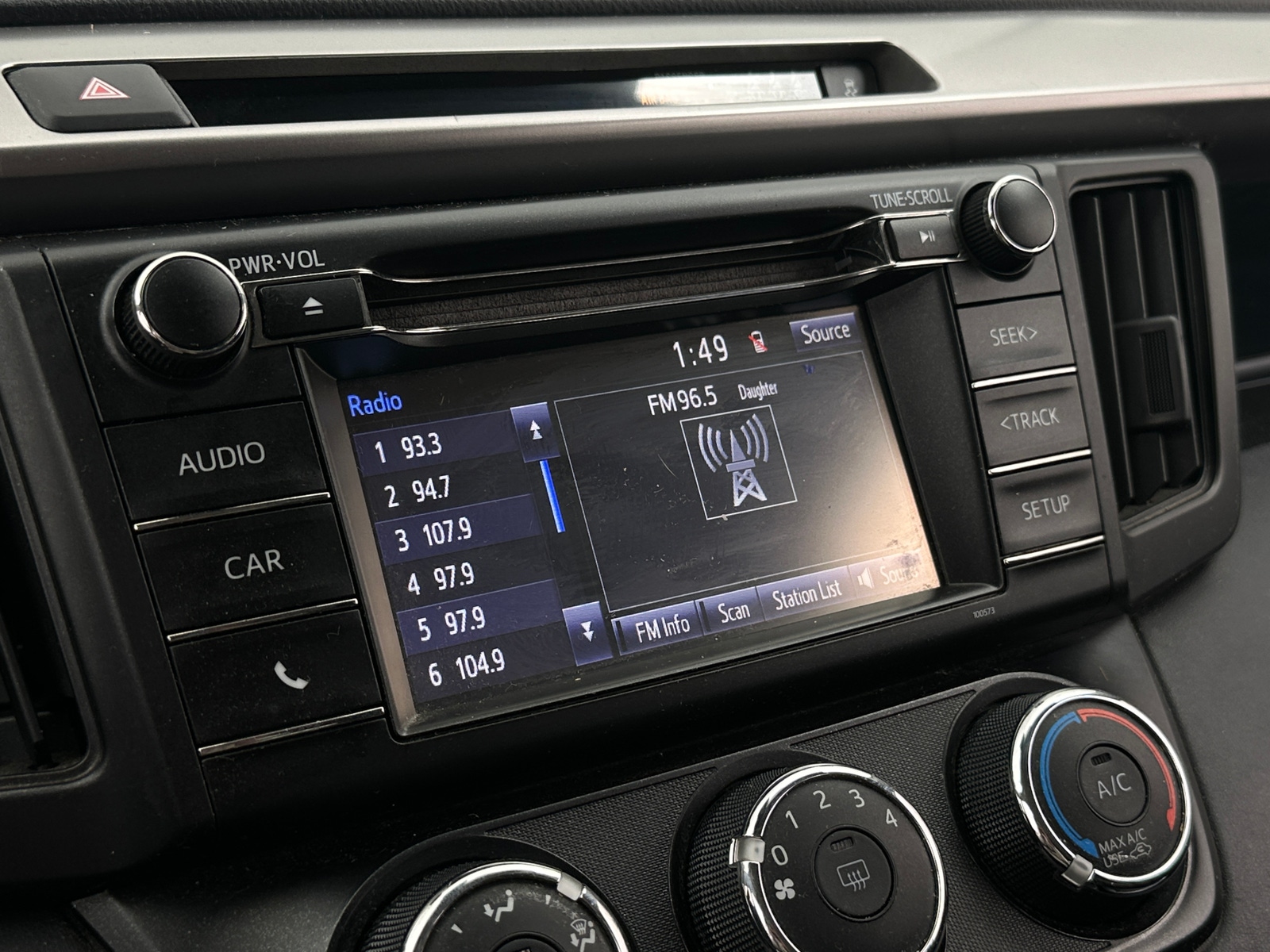 Thumbnail: 2017 Toyota RAV4 - 4