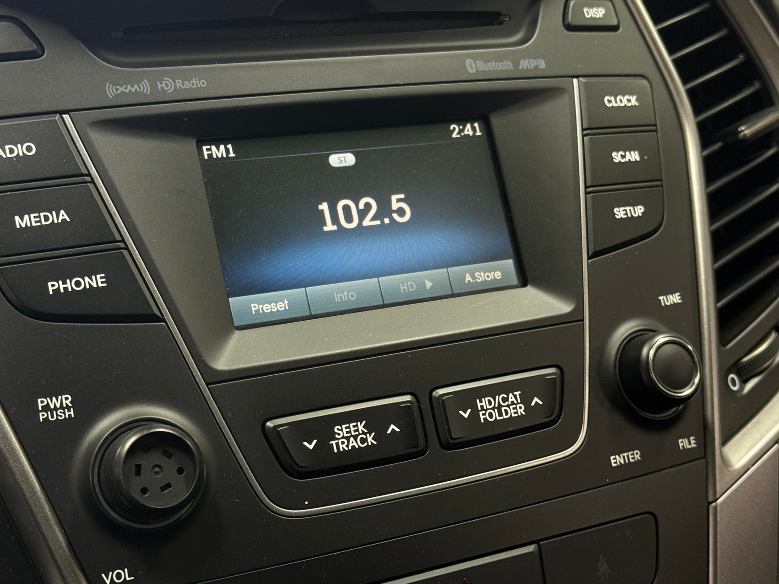 Thumbnail: 2014 Hyundai Santa Fe - 4