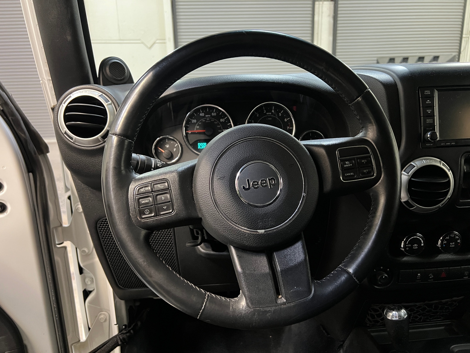 Thumbnail: 2014 Jeep Wrangler - 5